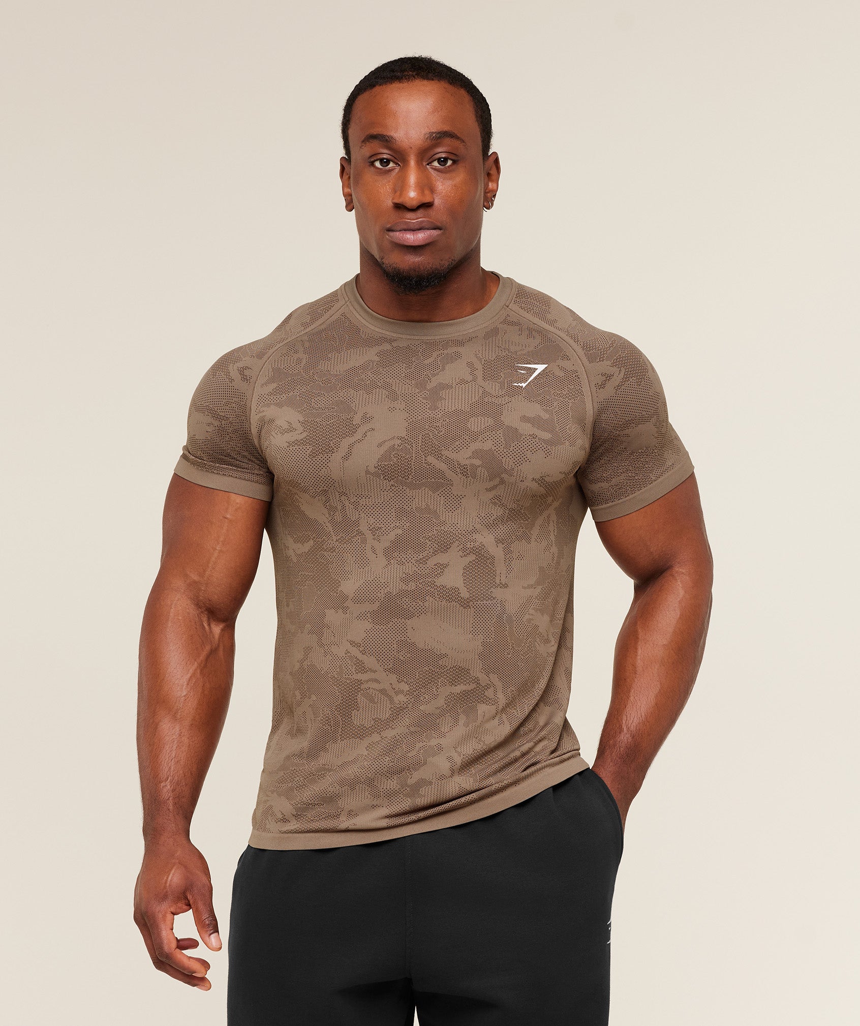 gymshark-geo-seamless-t-shirt-ss-tops