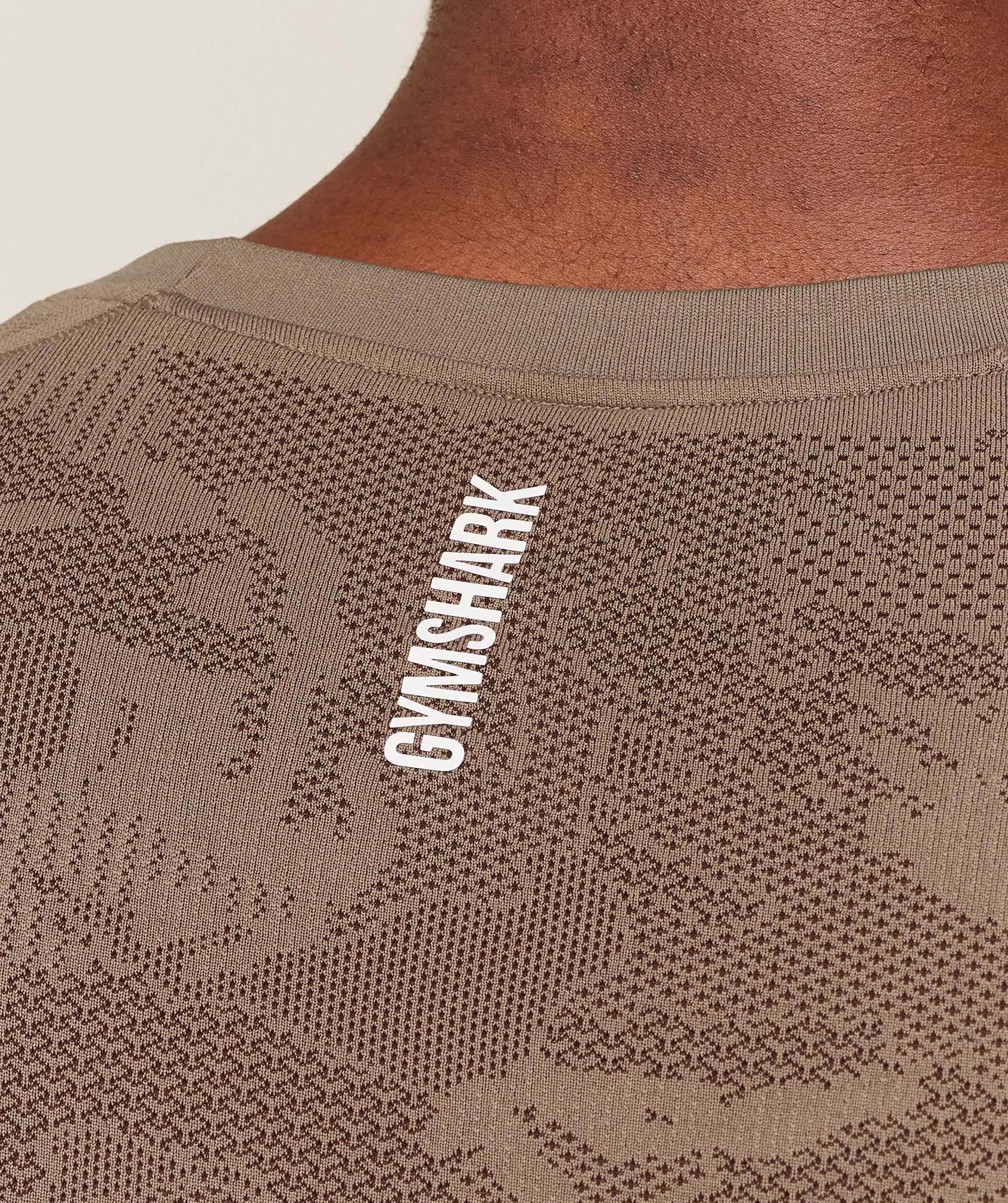 gymshark-geo-seamless-t-shirt-ss-tops