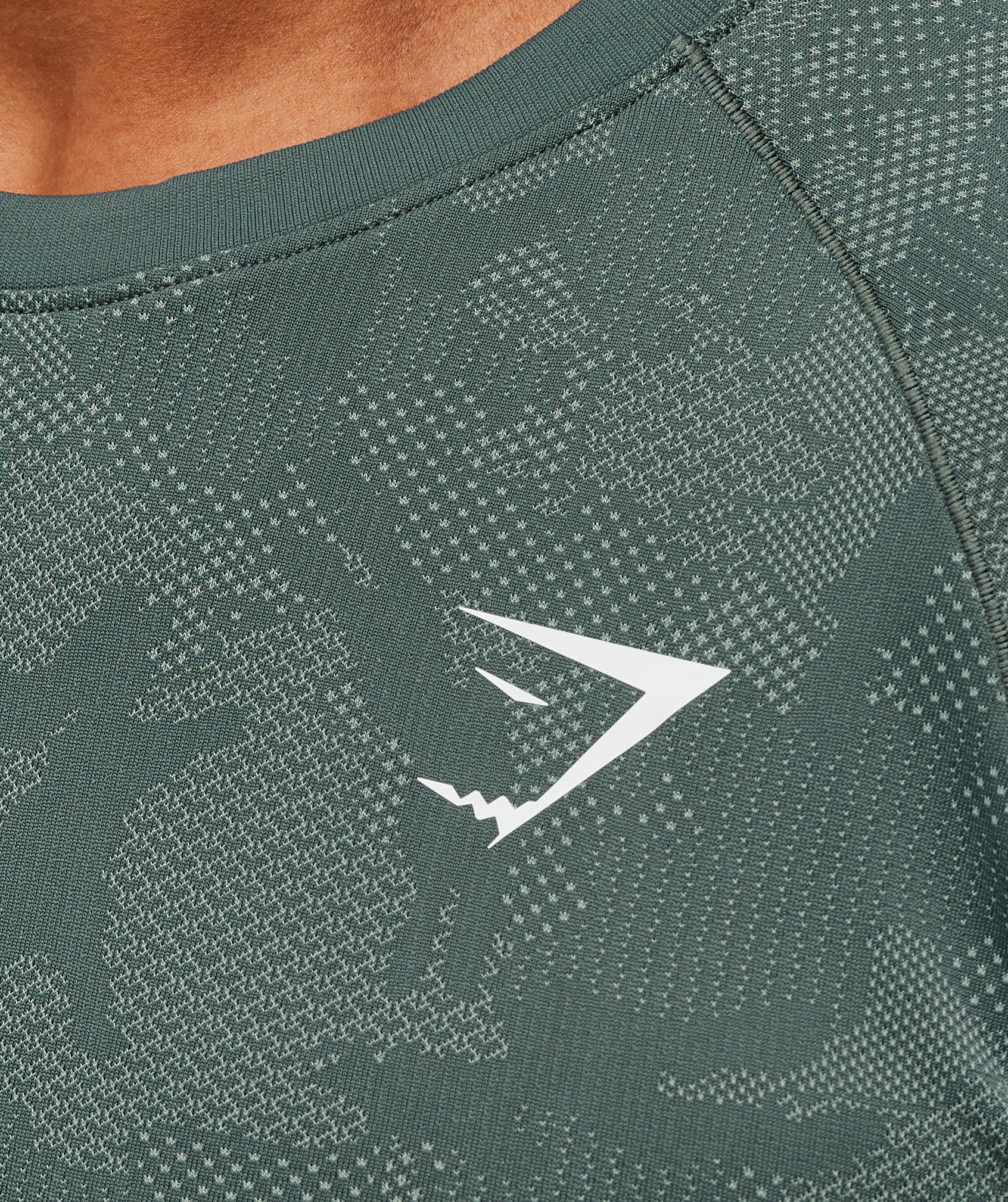 gymshark-geo-seamless-t-shirt-ss-tops-teal-aw25
