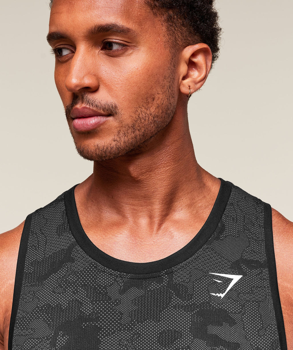 gymshark-geo-seamless-tank-black-charcoal-grey-ss24