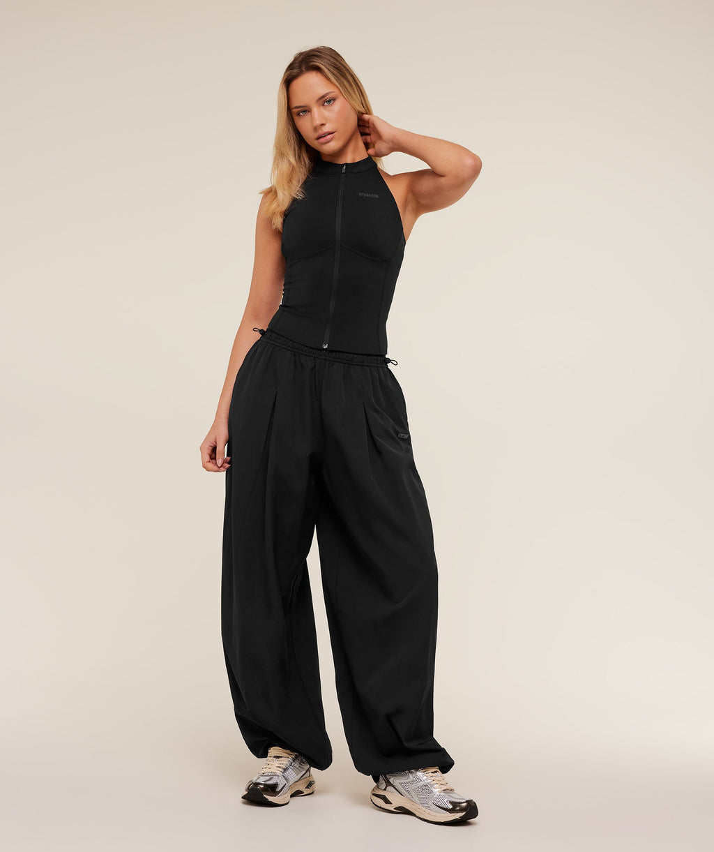 gymshark-weekend-lifestyle-parachute-pant-pants
