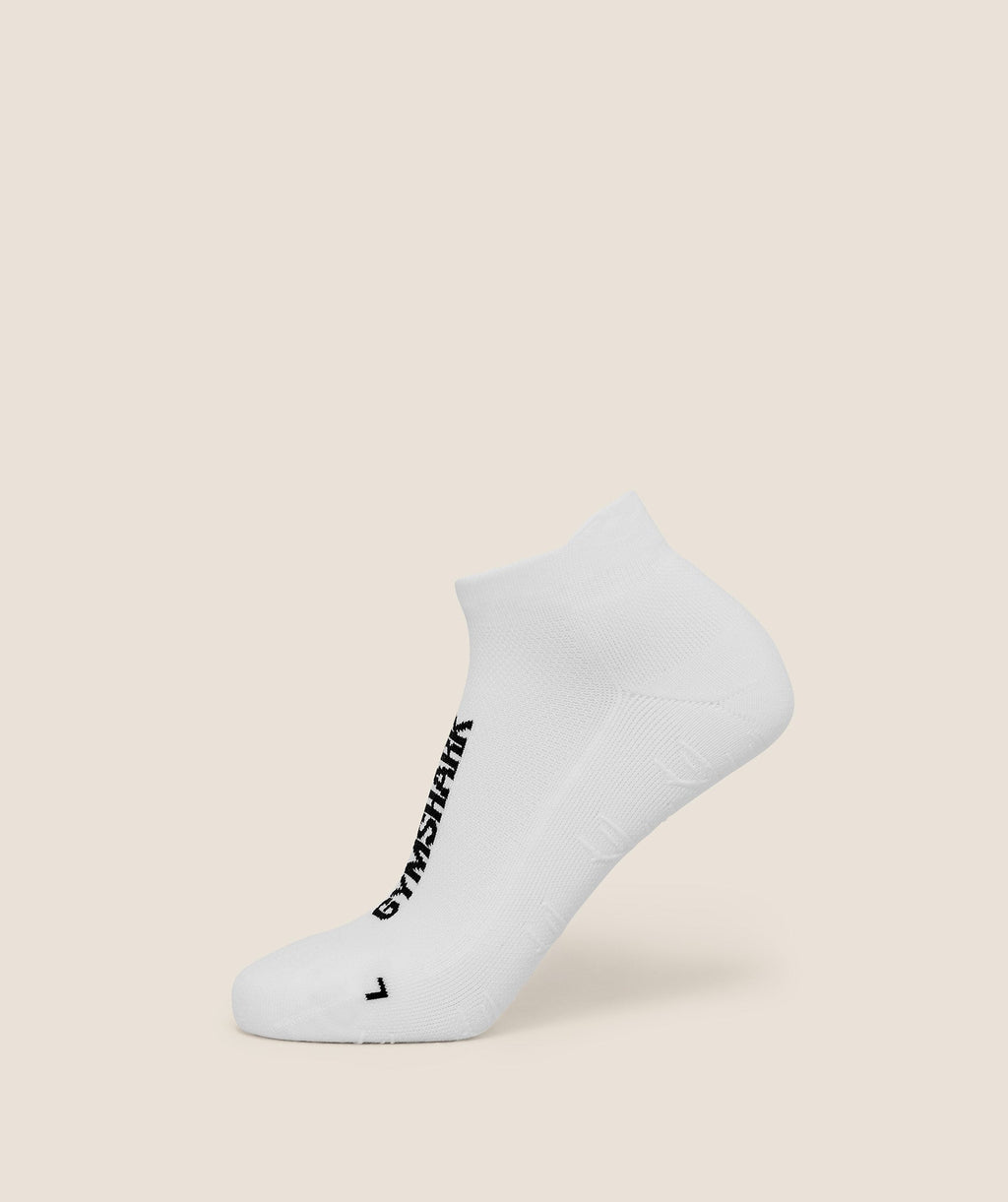 gymshark-grip-trainer-socks-socks-white-aw25