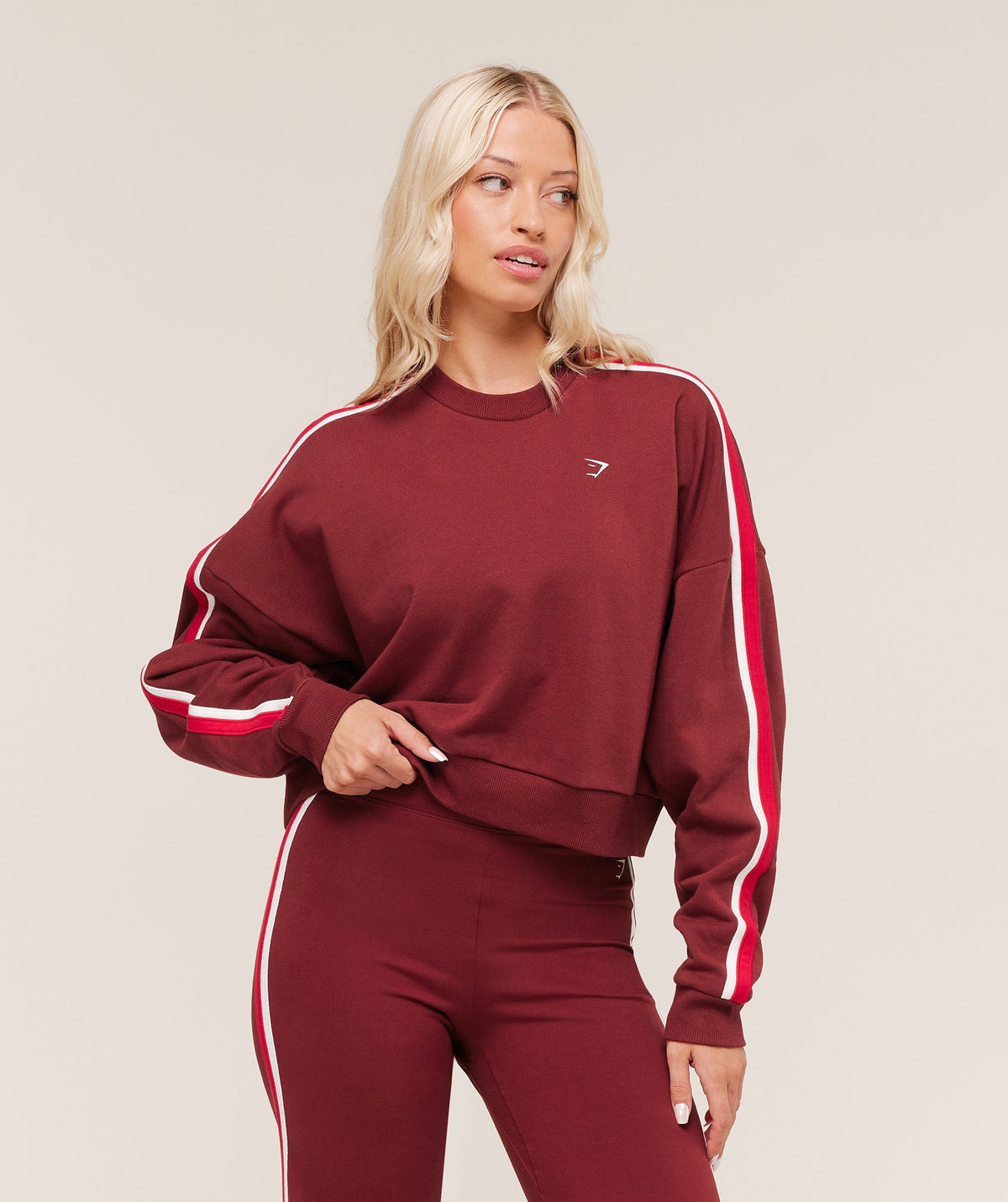 gymshark-piping-midi-crew-neck-pullovers-red-aw25