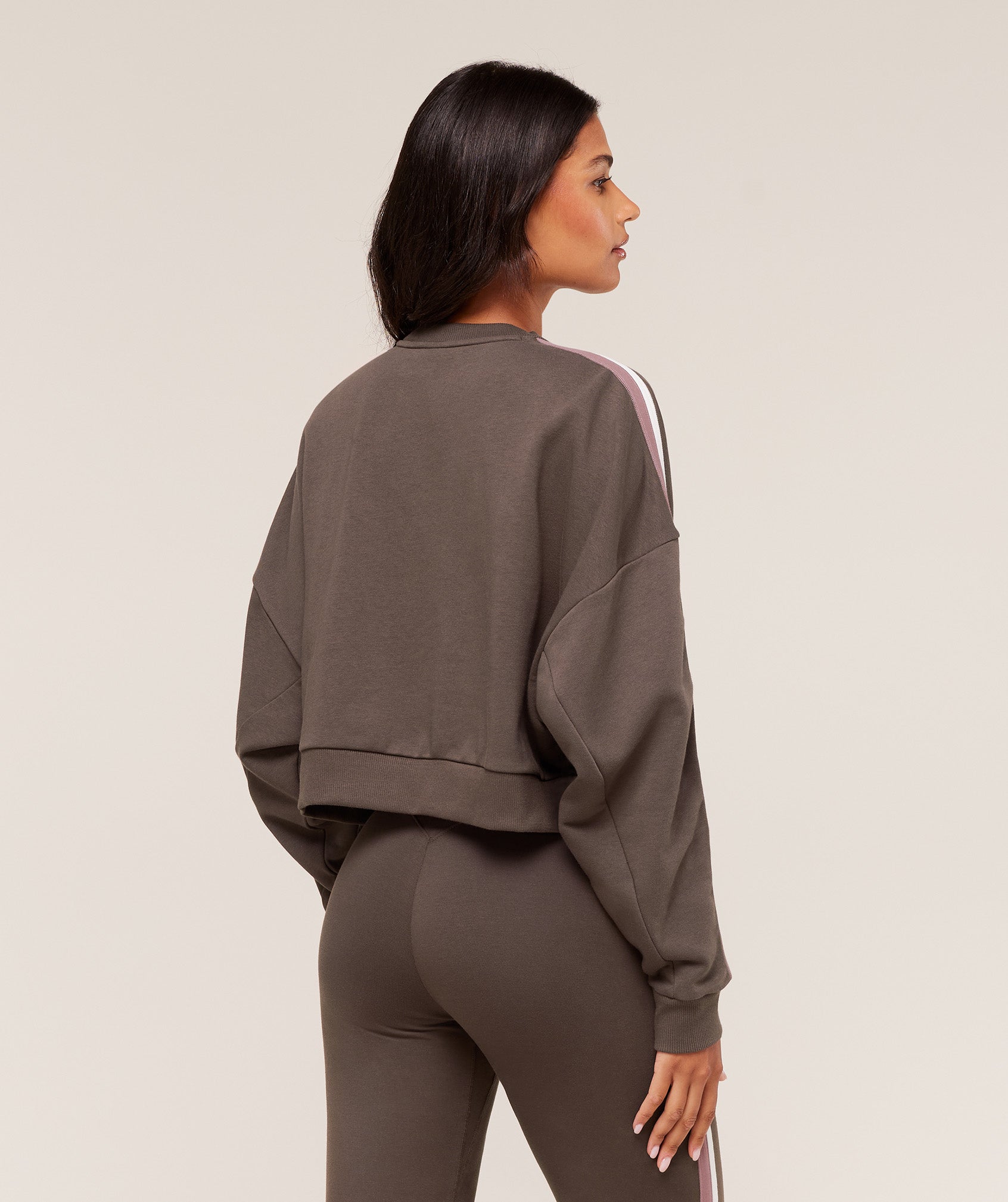 gymshark-piping-midi-crew-neck-pullovers-brown-aw25