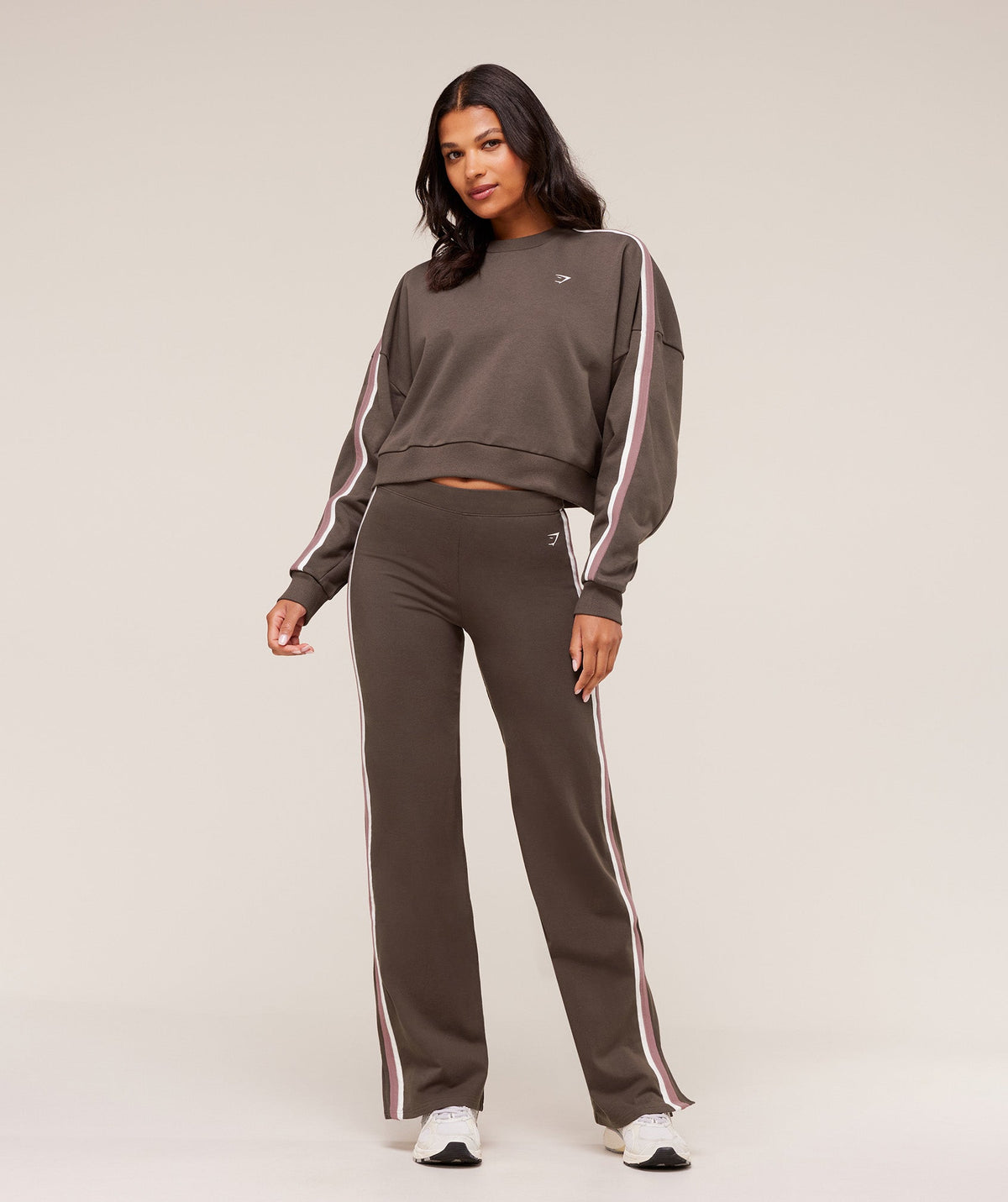 gymshark-piping-midi-crew-neck-pullovers-brown-aw25