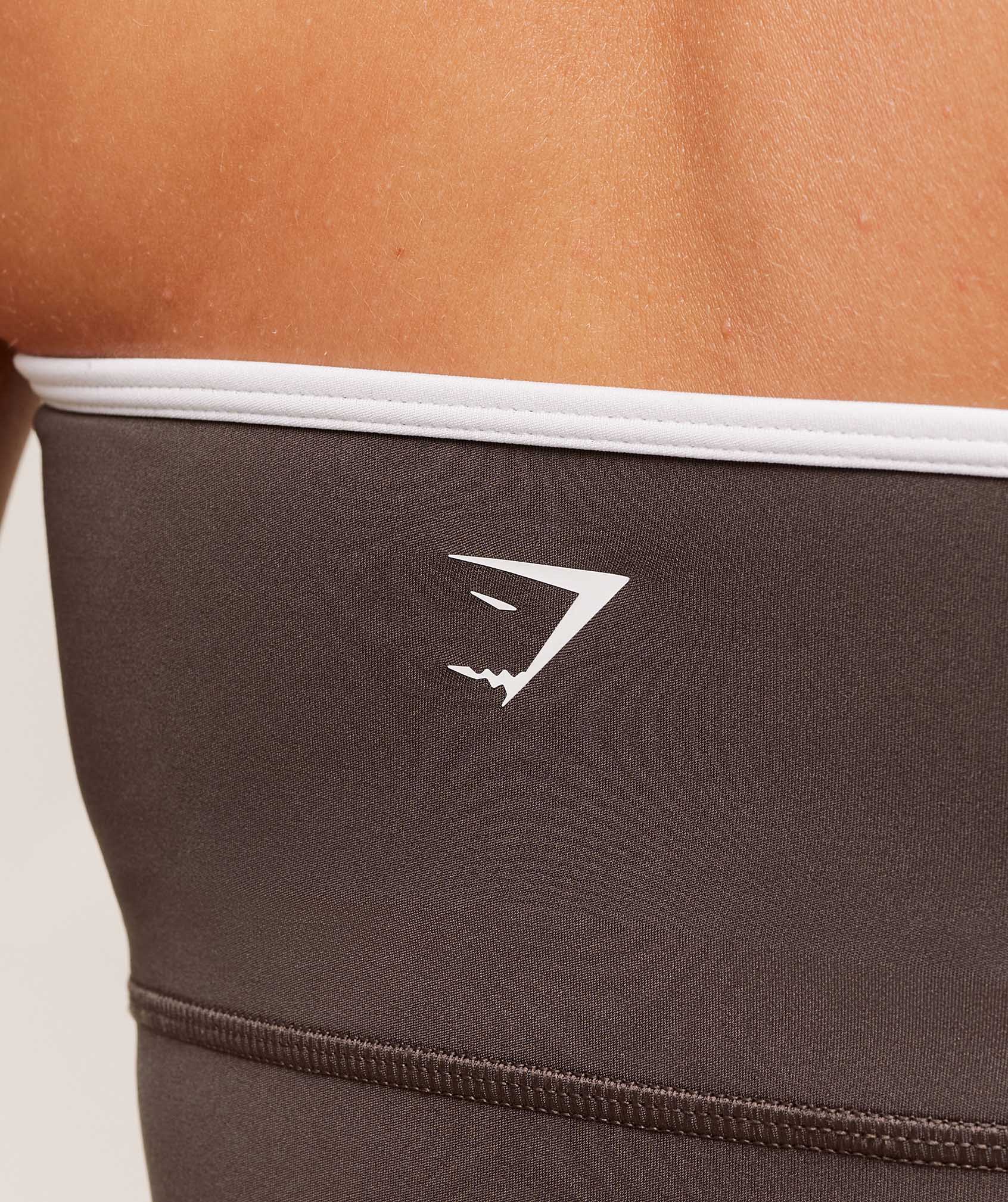 gymshark-piping-bandeau-with-shelf-crop-tops-brown-aw25