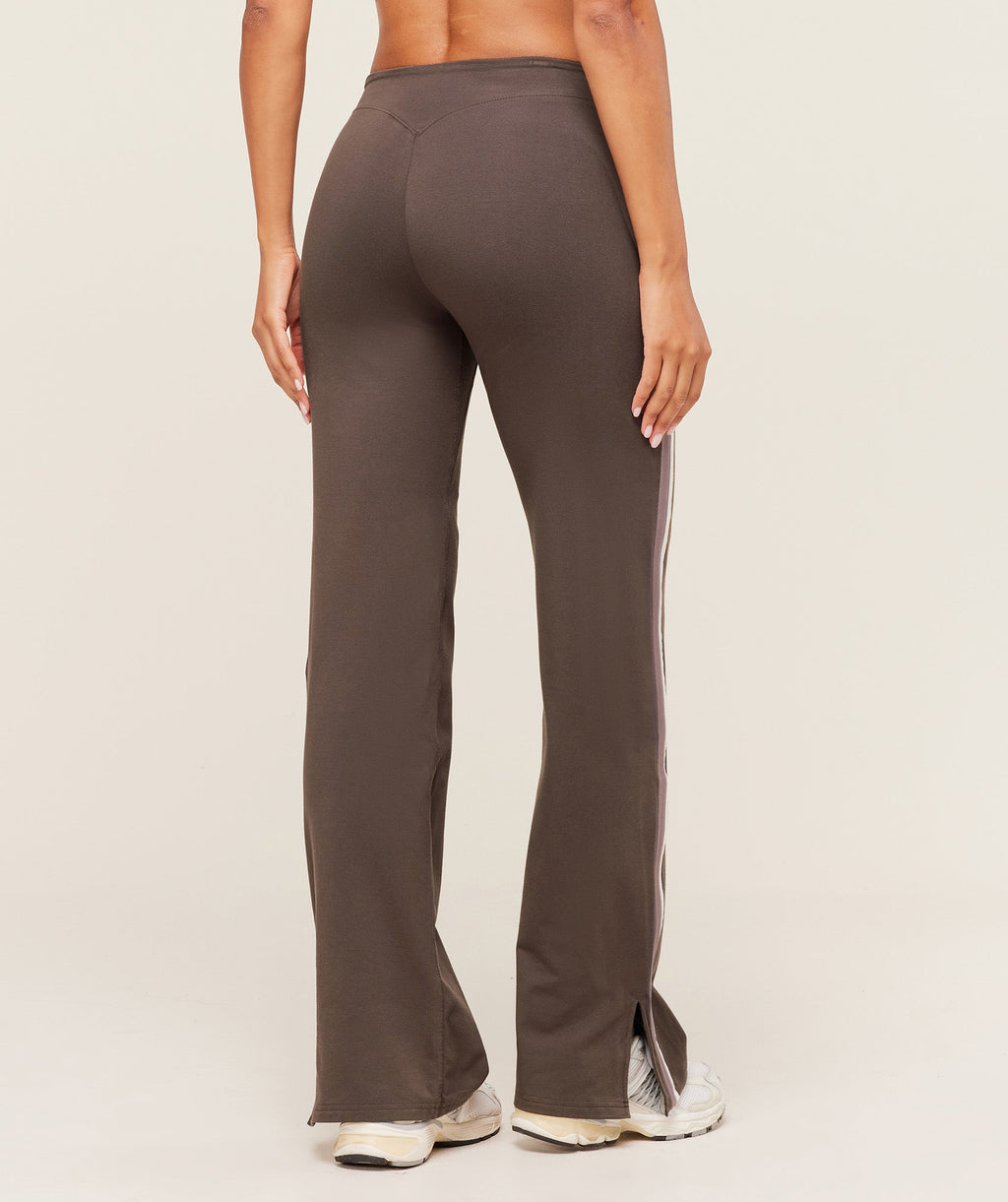 gymshark-piping-wide-leg-pant-pants-brown-aw25