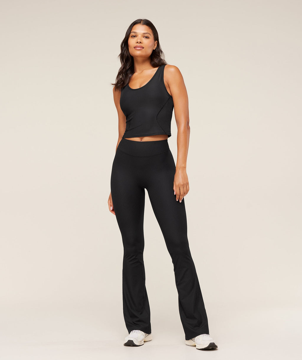 gymshark-ribbed-midi-tank-with-shelf-crop-tops-black-aw25