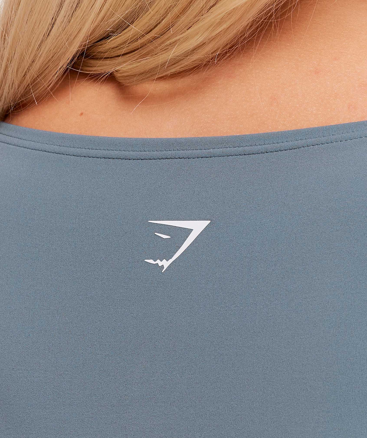 gymshark-twist-front-long-sleeve-crop-top-crop-tops-blue-aw25