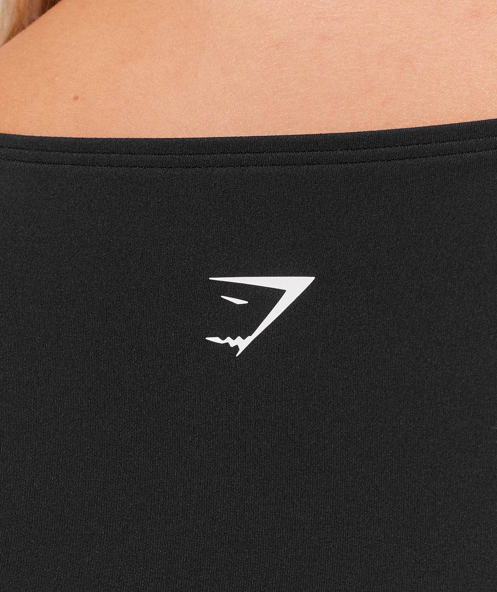 gymshark-twist-front-long-sleeve-crop-top-crop-tops-black-aw25