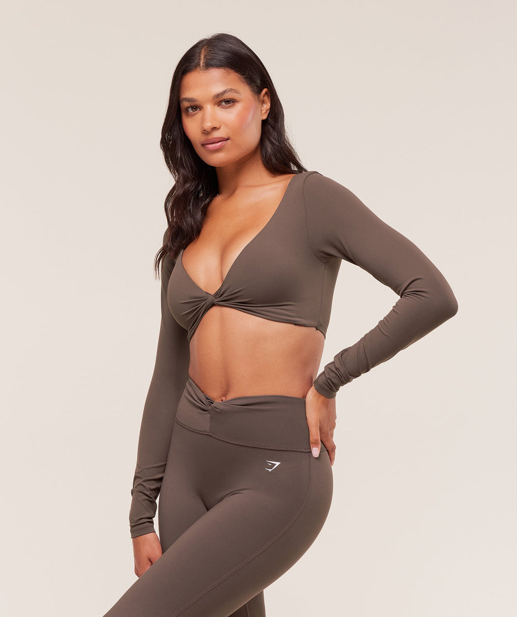 gymshark-twist-front-long-sleeve-crop-top-crop-tops-brown-aw25