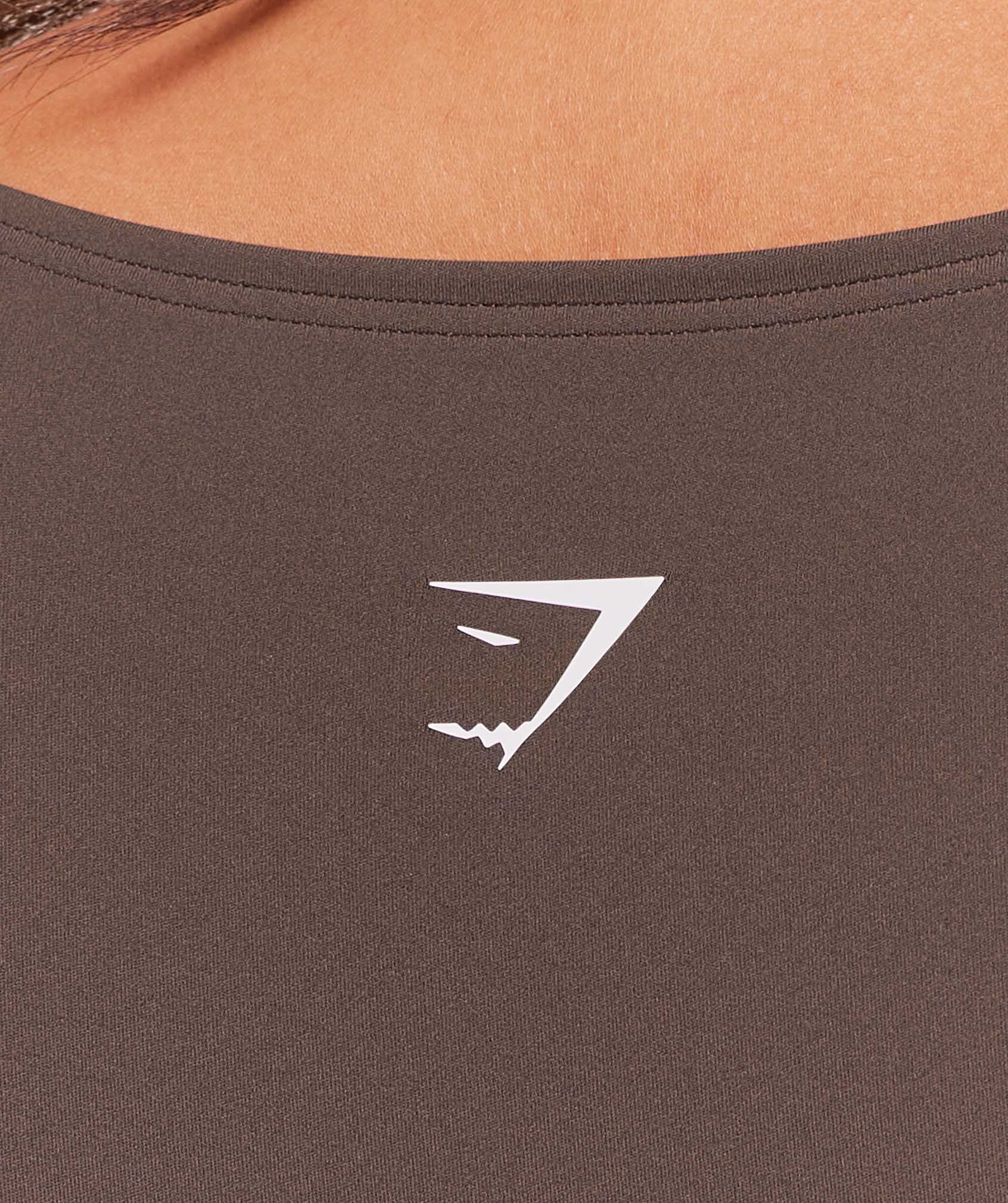 gymshark-twist-front-long-sleeve-crop-top-crop-tops-brown-aw25