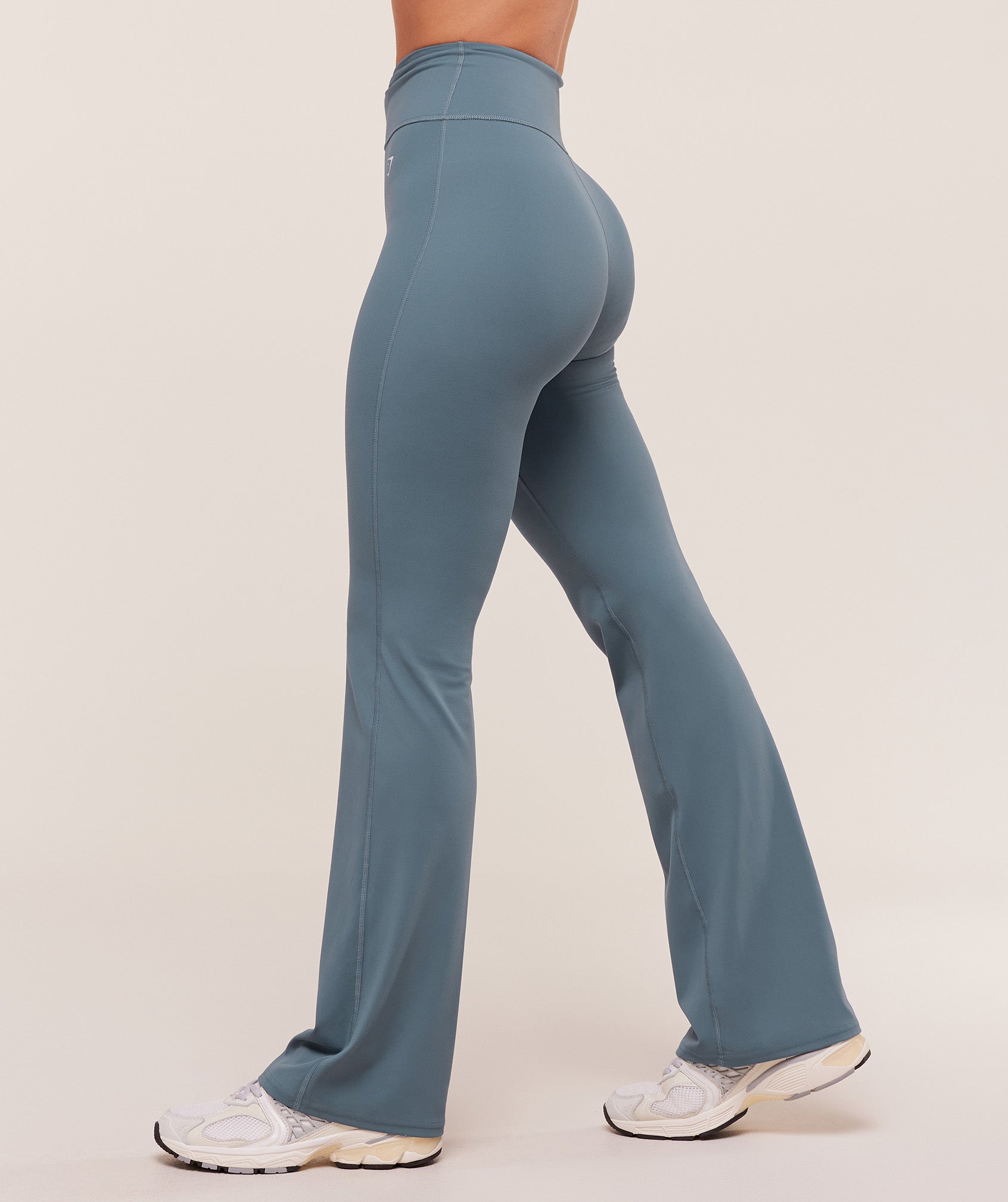 gymshark-twist-front-straight-leg-legging-leggings-blue-aw25