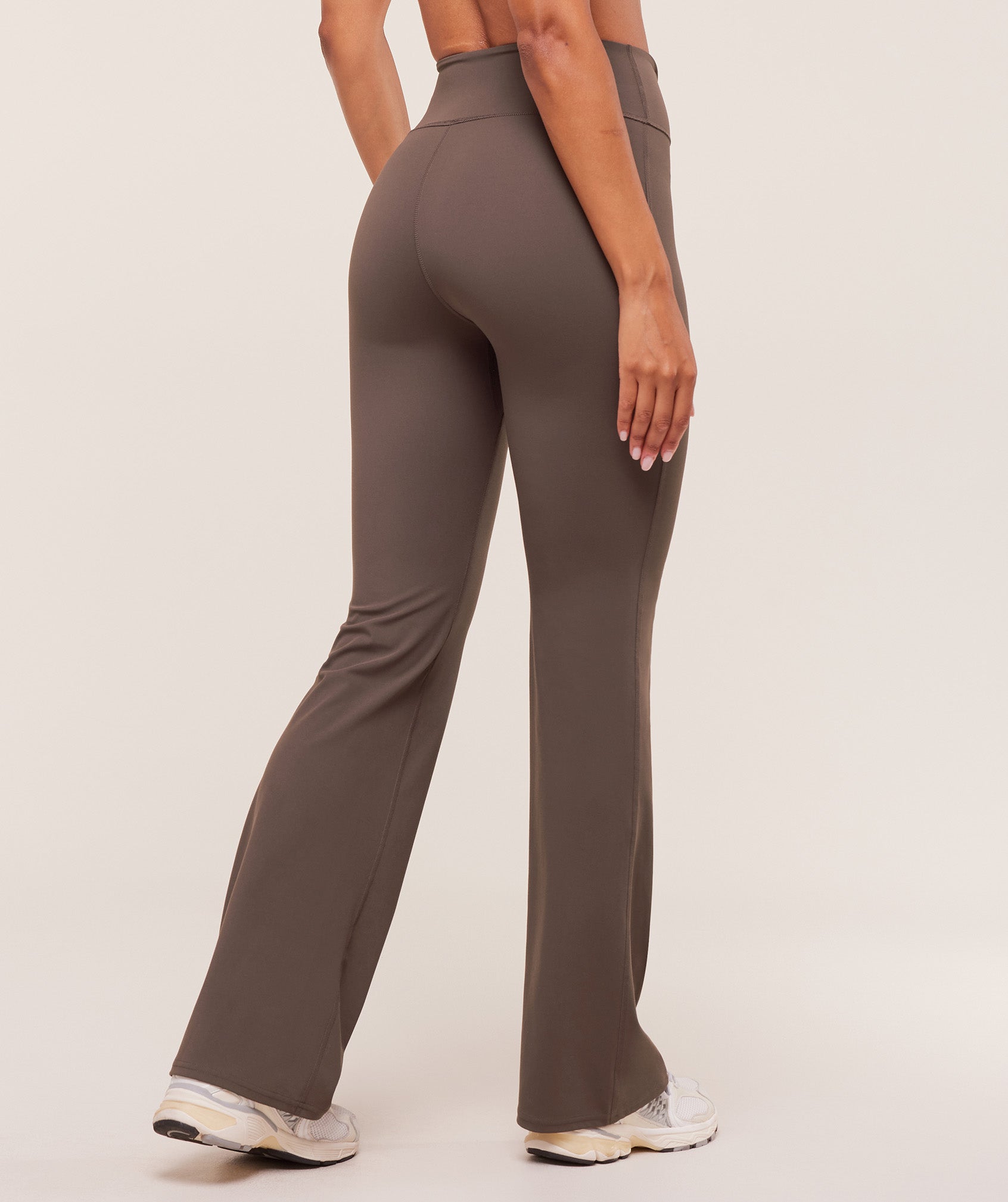 gymshark-twist-front-straight-leg-legging-leggings-brown-aw25