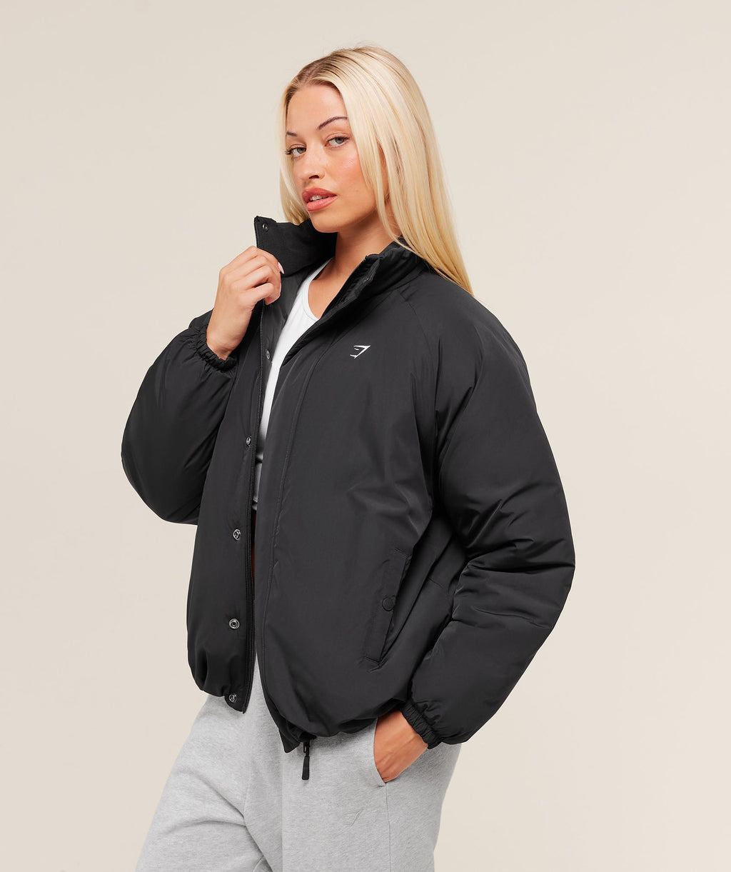 gymshark-oversized-puffer-jacket-jackets-outerwear-black-aw25