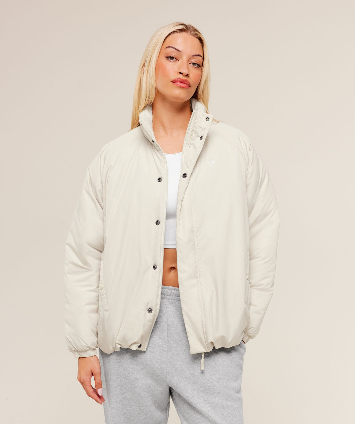 gymshark-oversized-puffer-jacket-jackets-outerwear-white-aw25