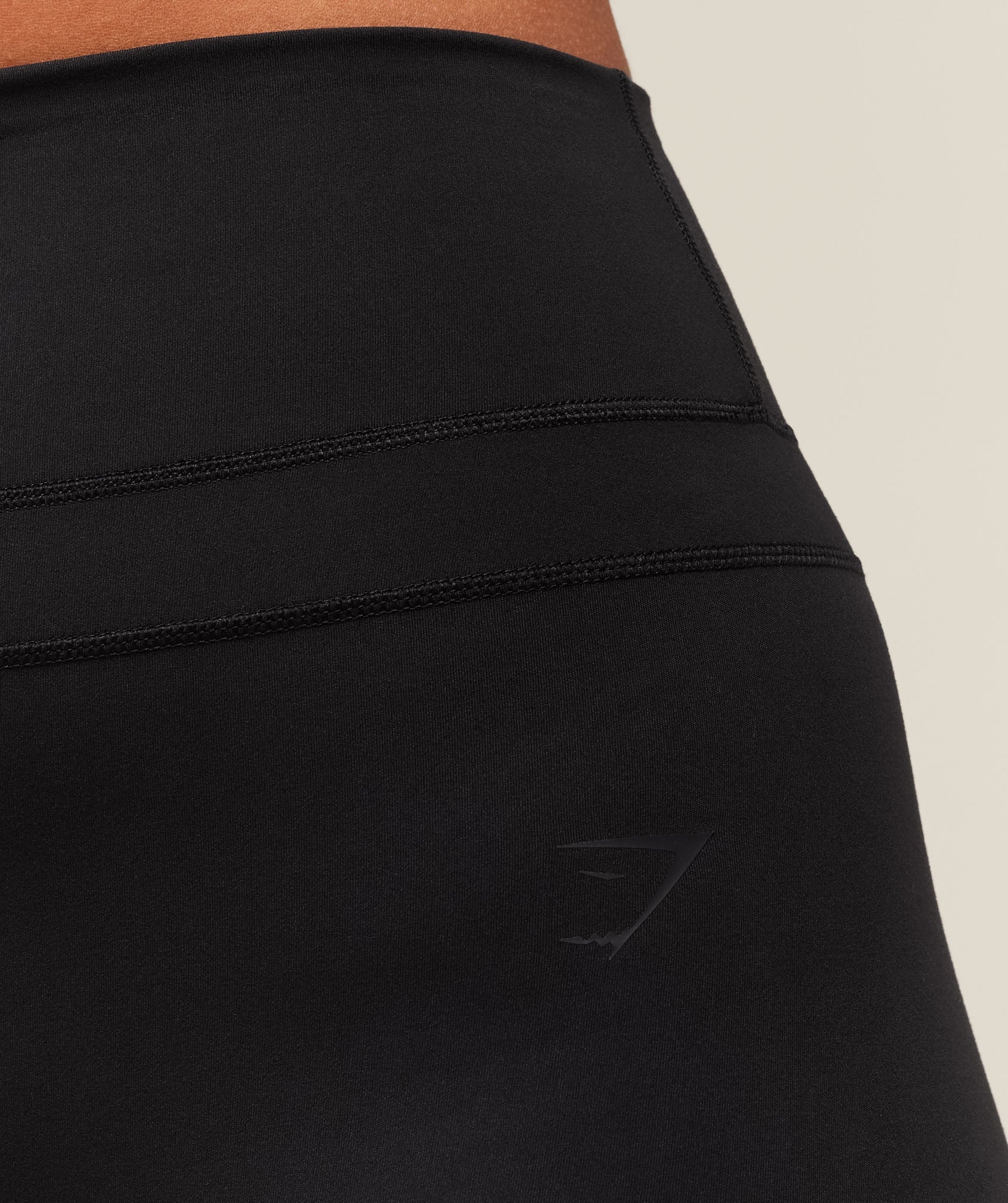 gymshark-gymshark-x-whitney-simmons-short-flared-leggings-leggings-black-ss25