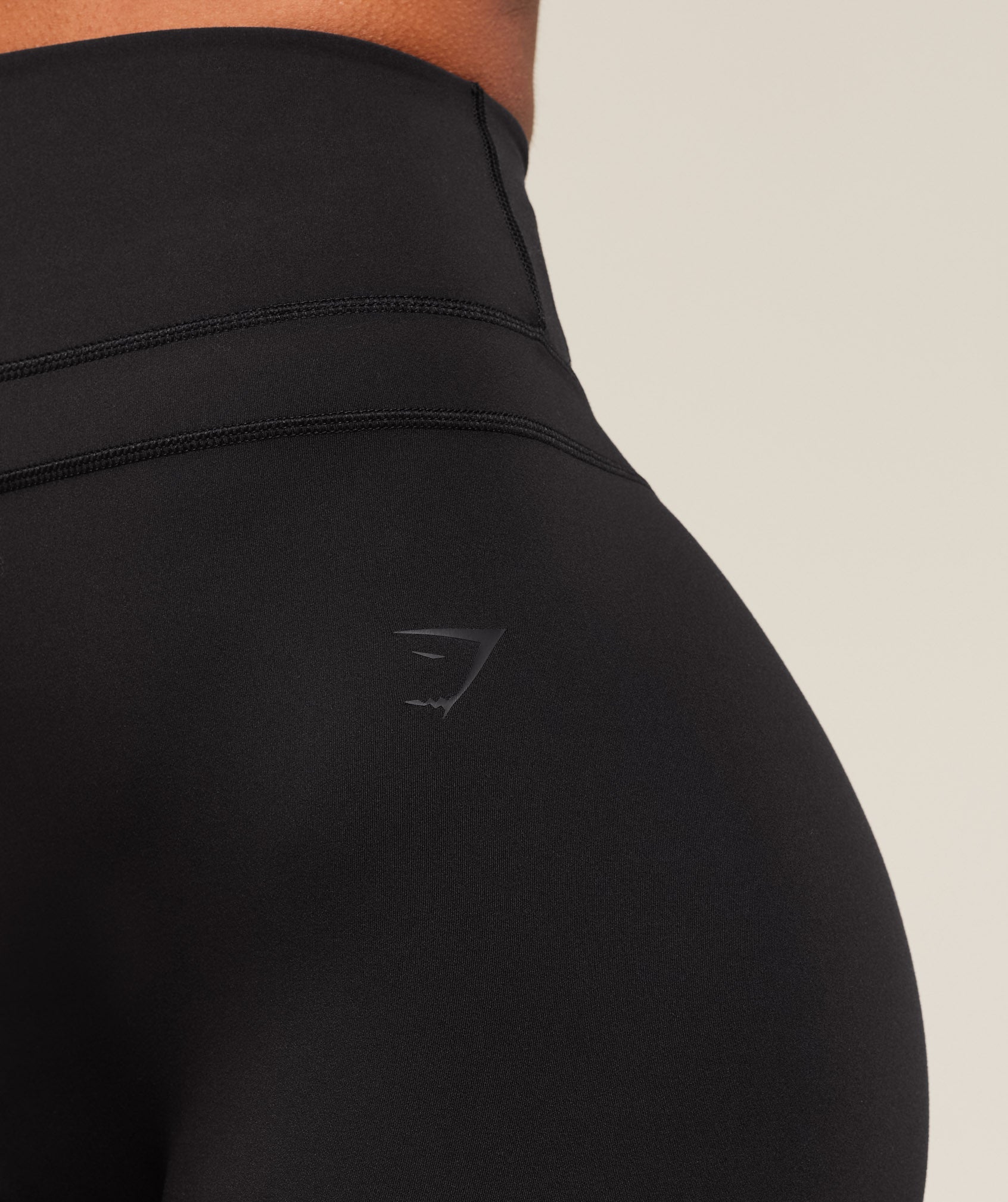 gymshark-gymshark-x-whitney-simmons-tall-flared-leggings-leggings-black-ss25