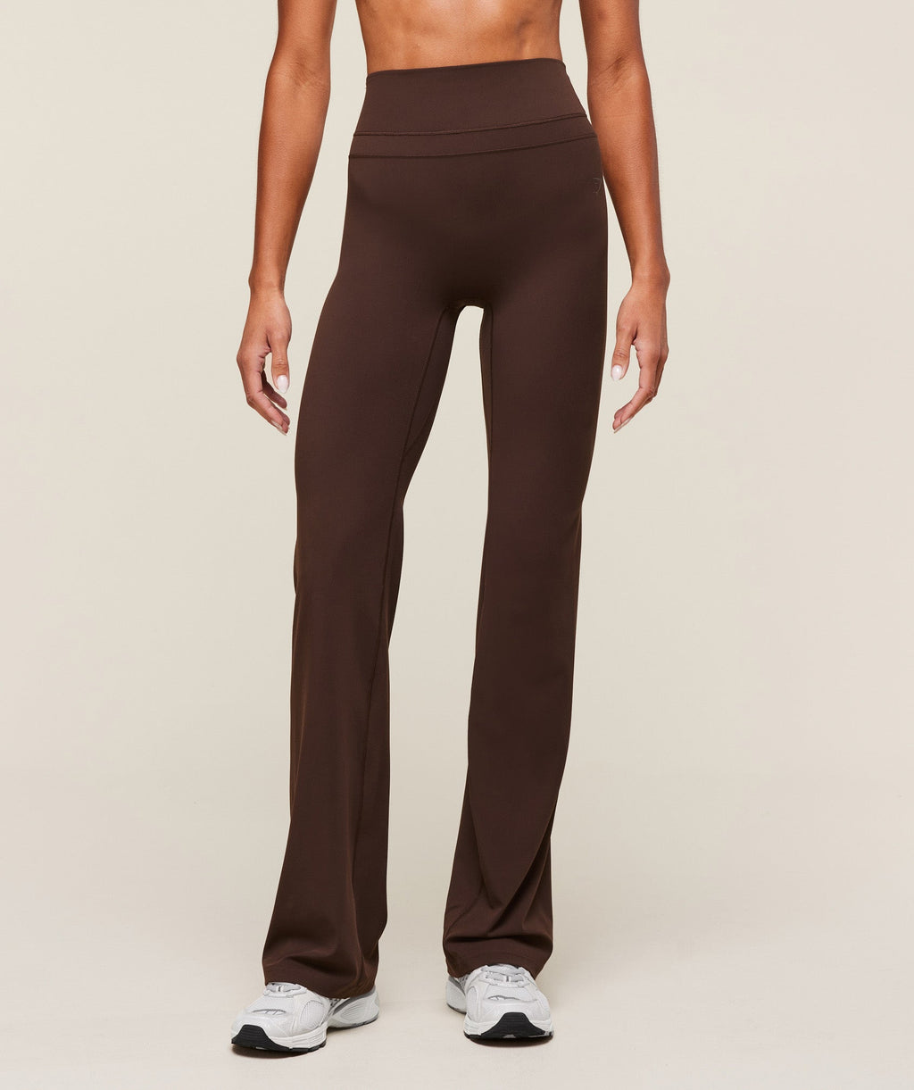 gymshark-gymshark-x-whitney-simmons-tall-flared-leggings-leggings-brown-ss25