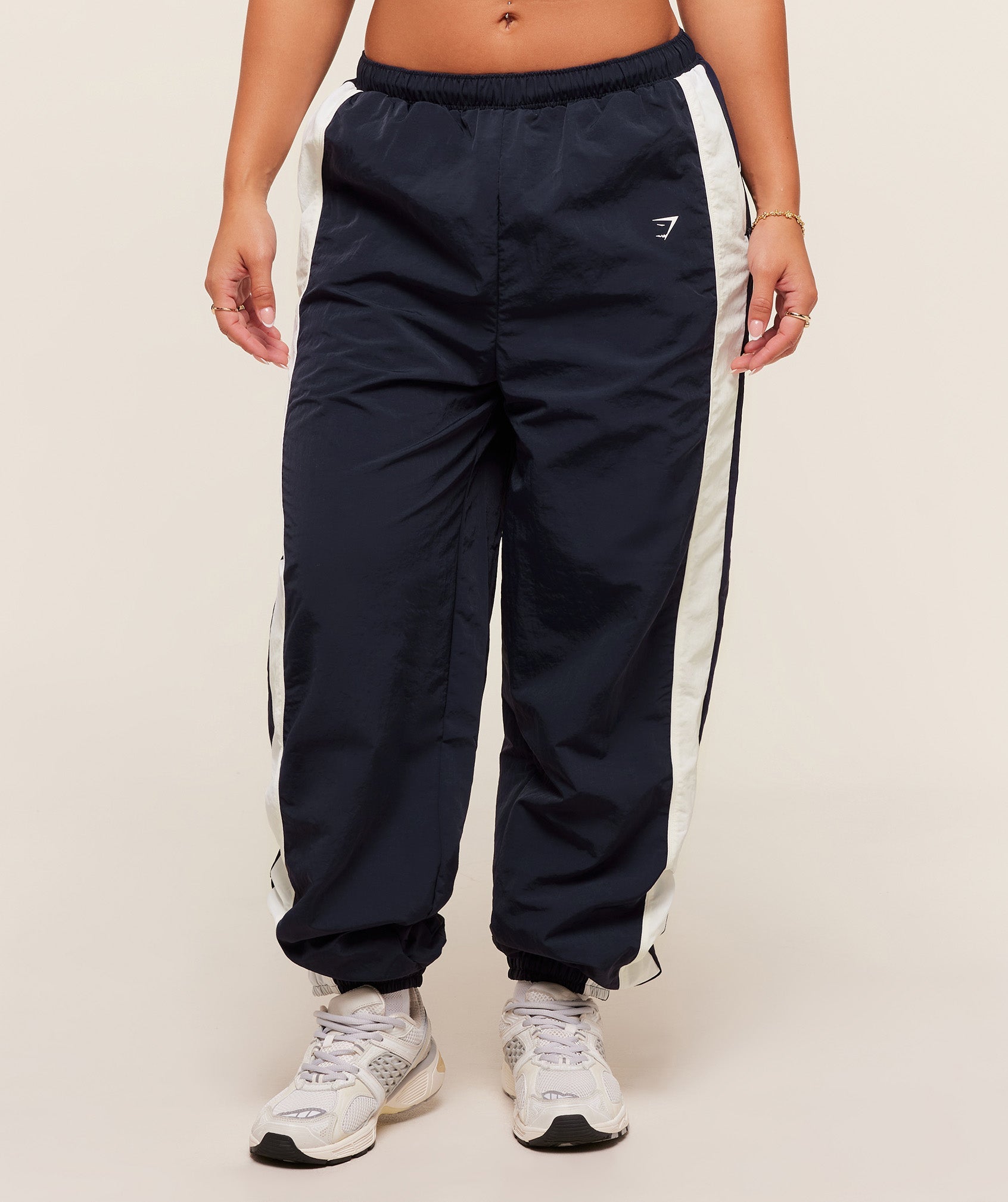 gymshark-gymshark-x-analis-woven-track-pant-pants-blue-aw25