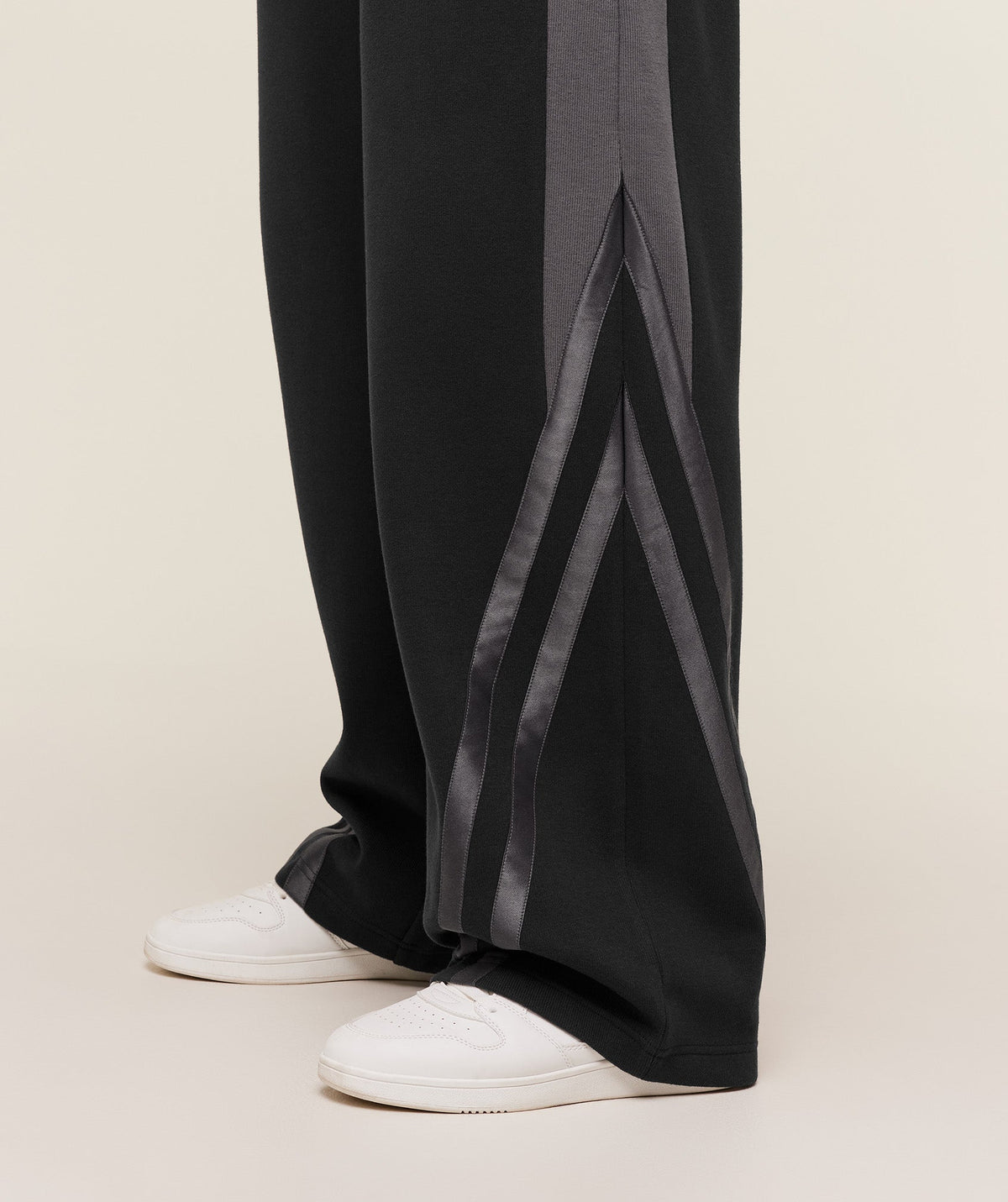 gymshark-gs-x-carlos-track-pant-pants-black-ss26