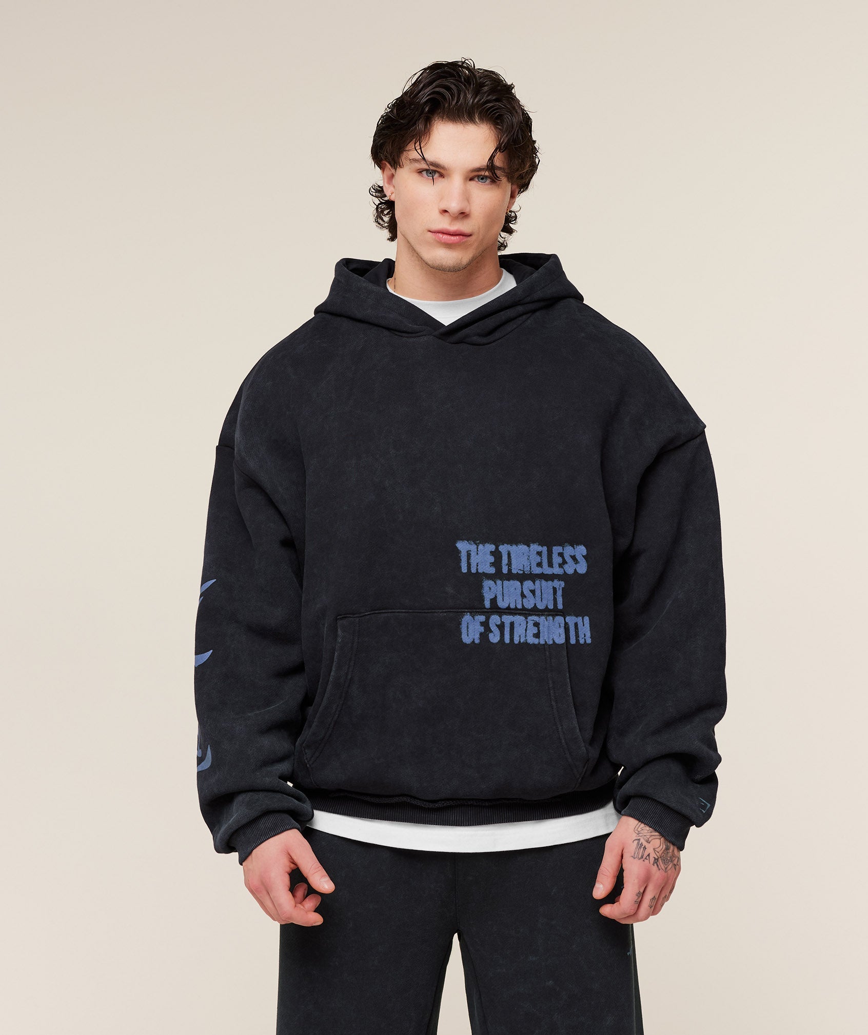 gymshark-frazetta-graphic-hoodie-pullovers
