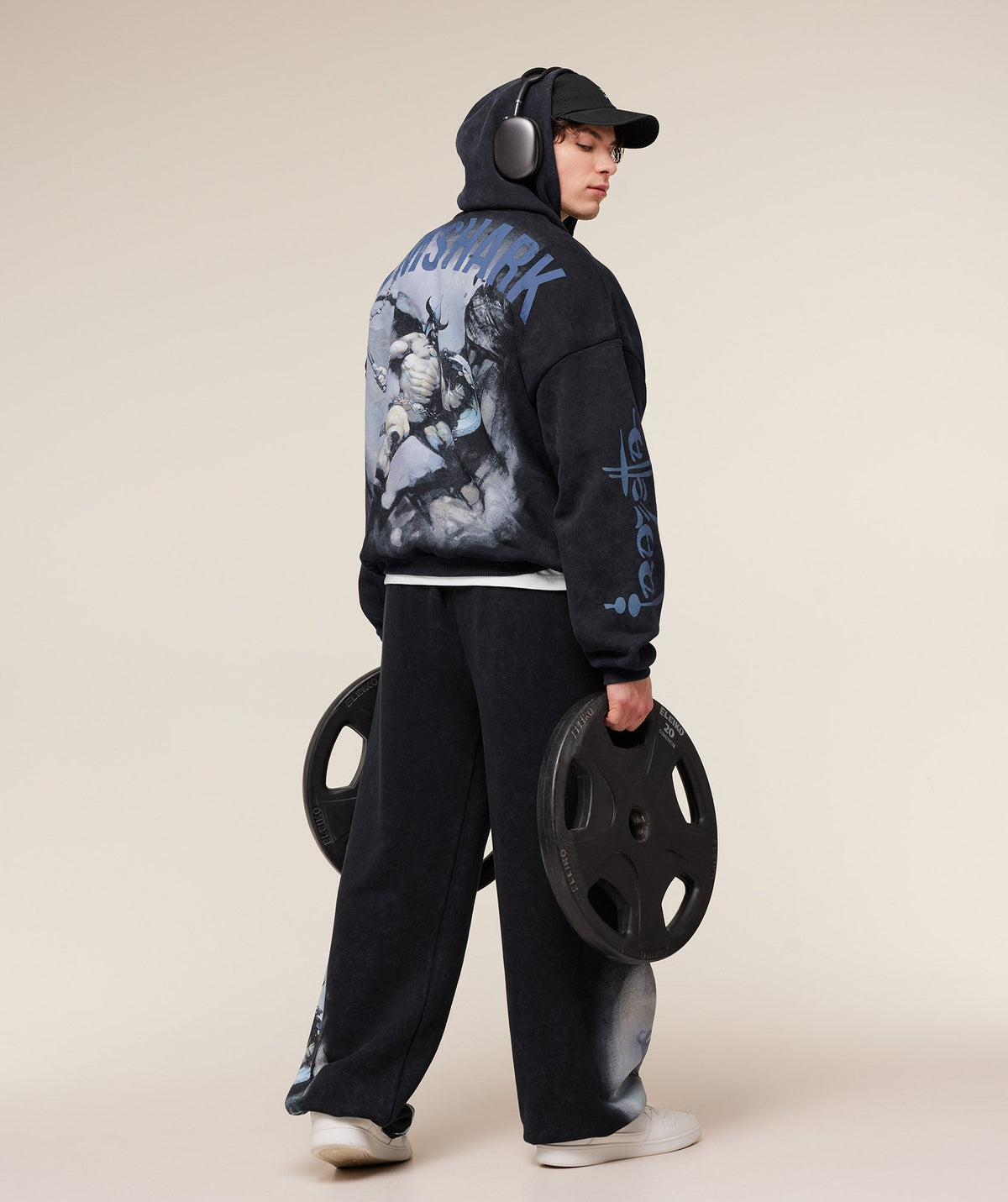 gymshark-frazetta-graphic-hoodie-pullovers