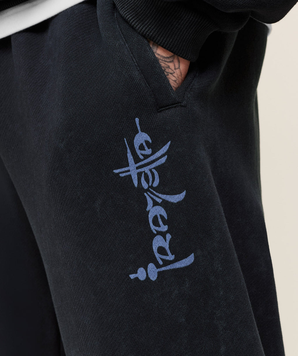 gymshark-frazetta-graphic-jogger-pants
