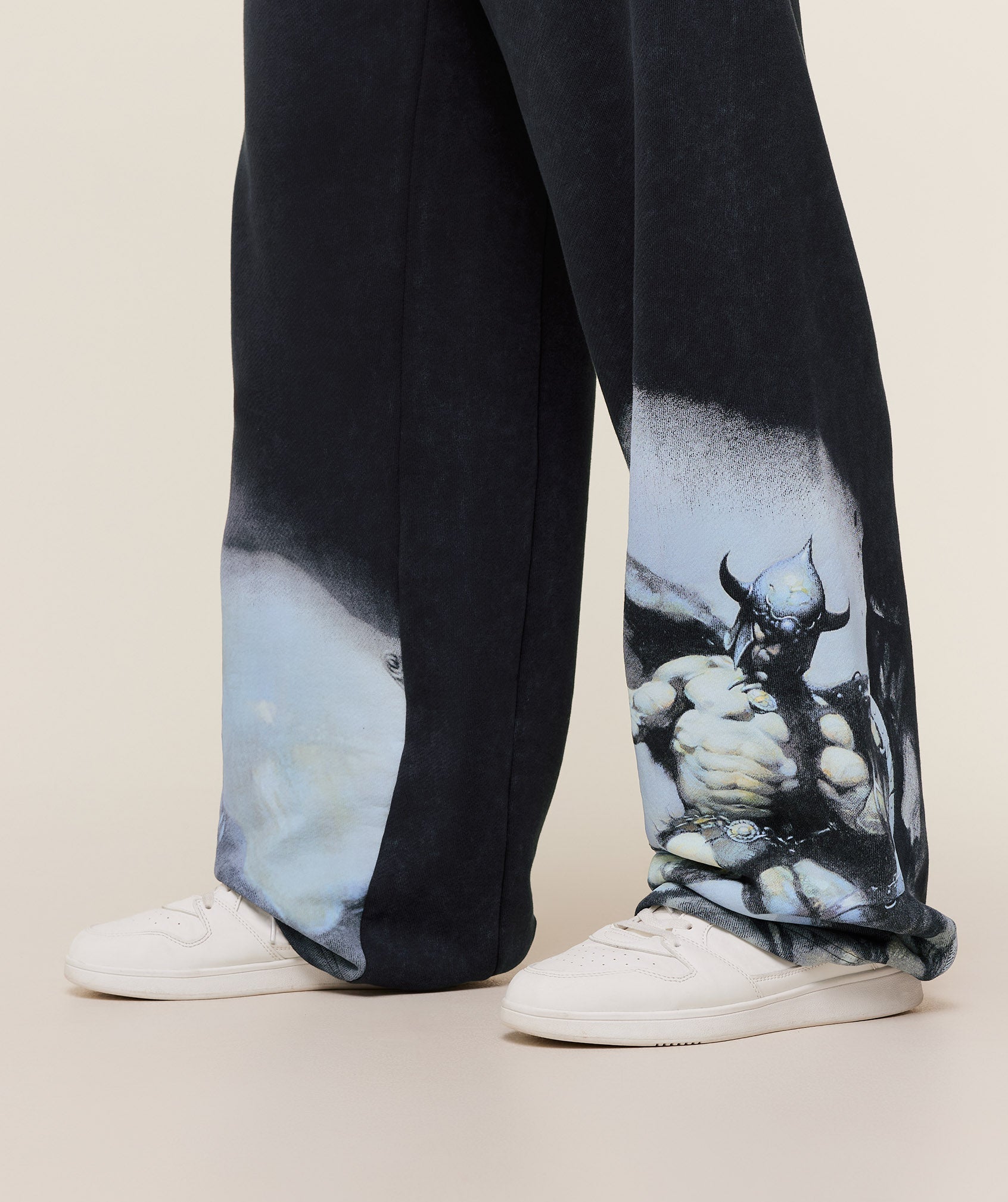gymshark-frazetta-graphic-jogger-pants