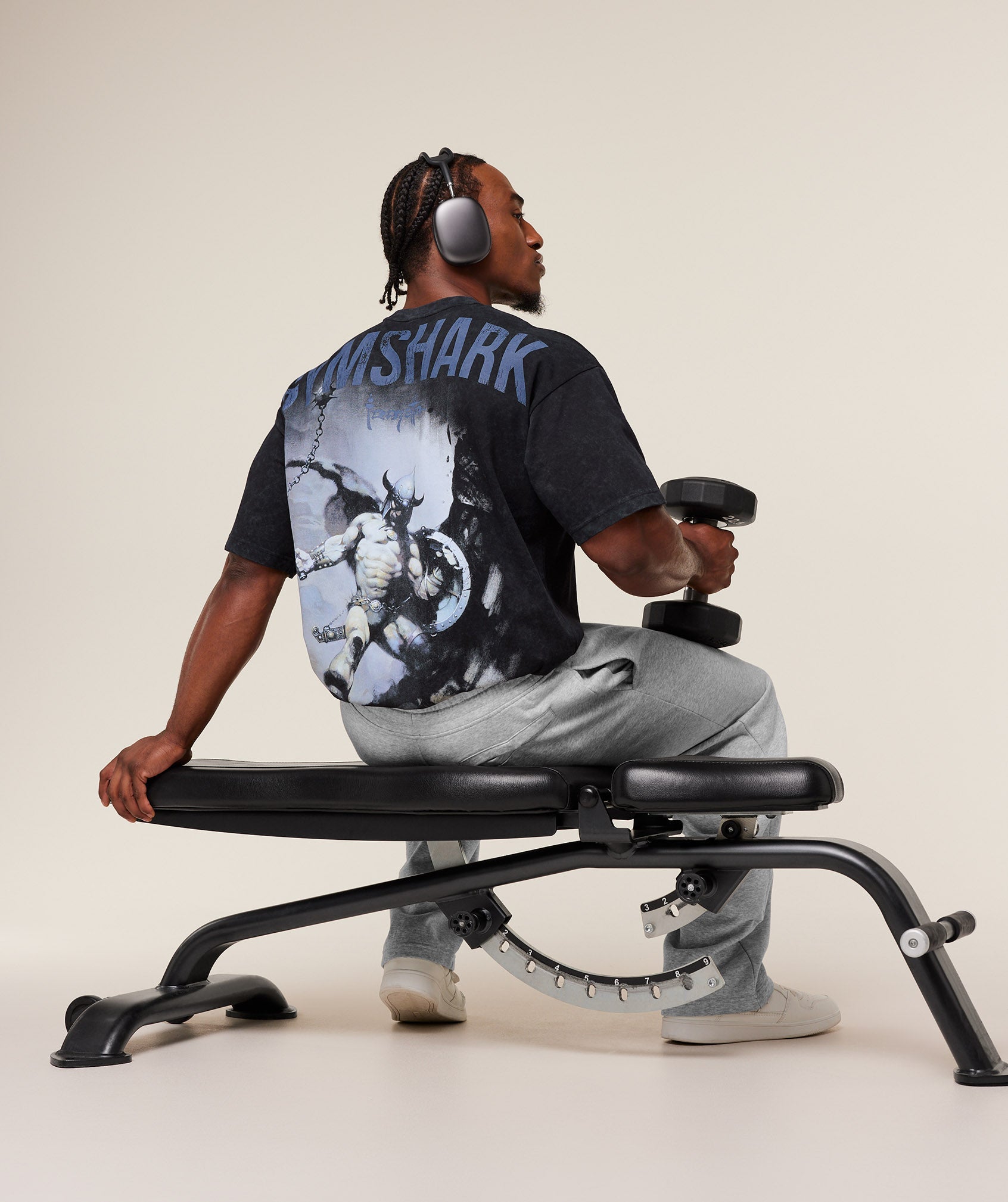 gymshark-frazetta-graphic-t-shirt-ss-tops-black-aw25