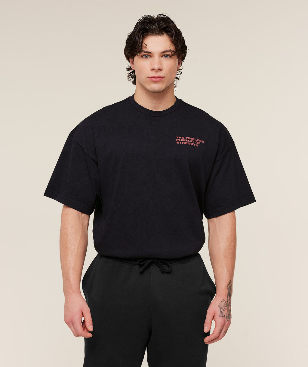 gymshark-frazetta-graphic-t-shirt-ss-tops-black-aw25-1