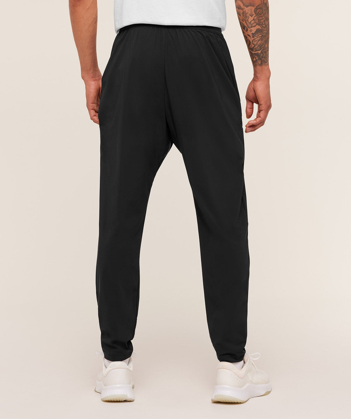 gymshark-hybrid-slim-fit-jogger-pants