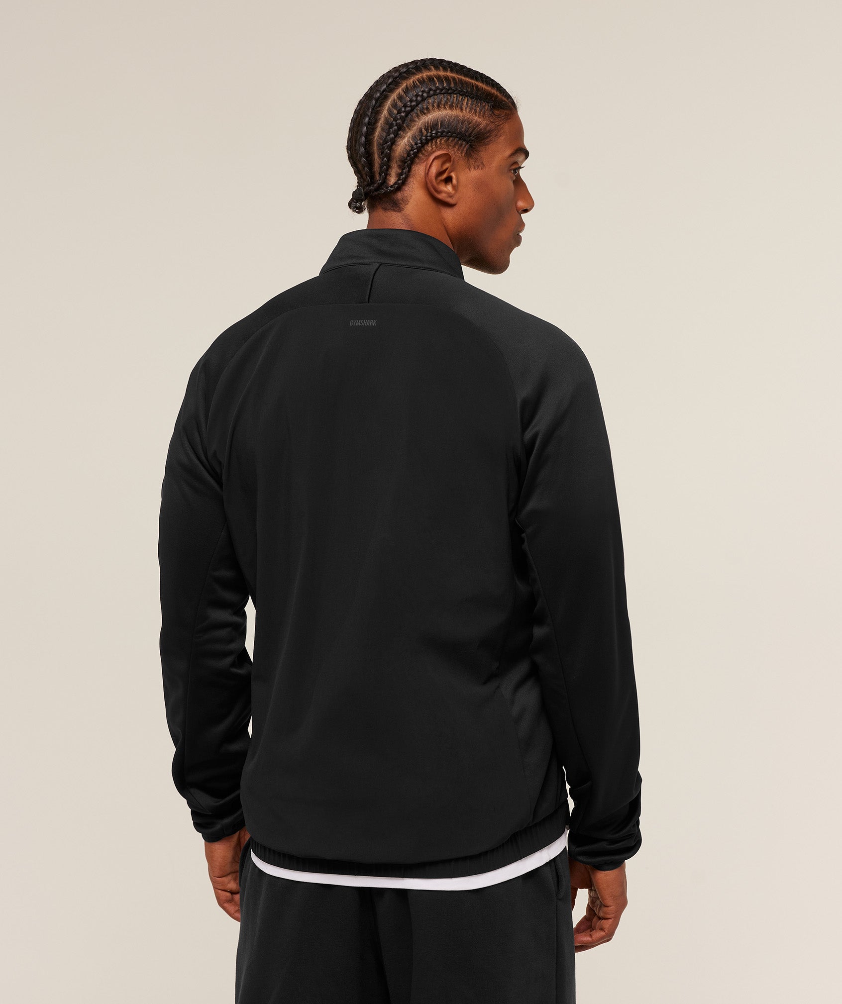 gymshark-hybrid-quilted-jacket-jackets-outerwear-black-aw25