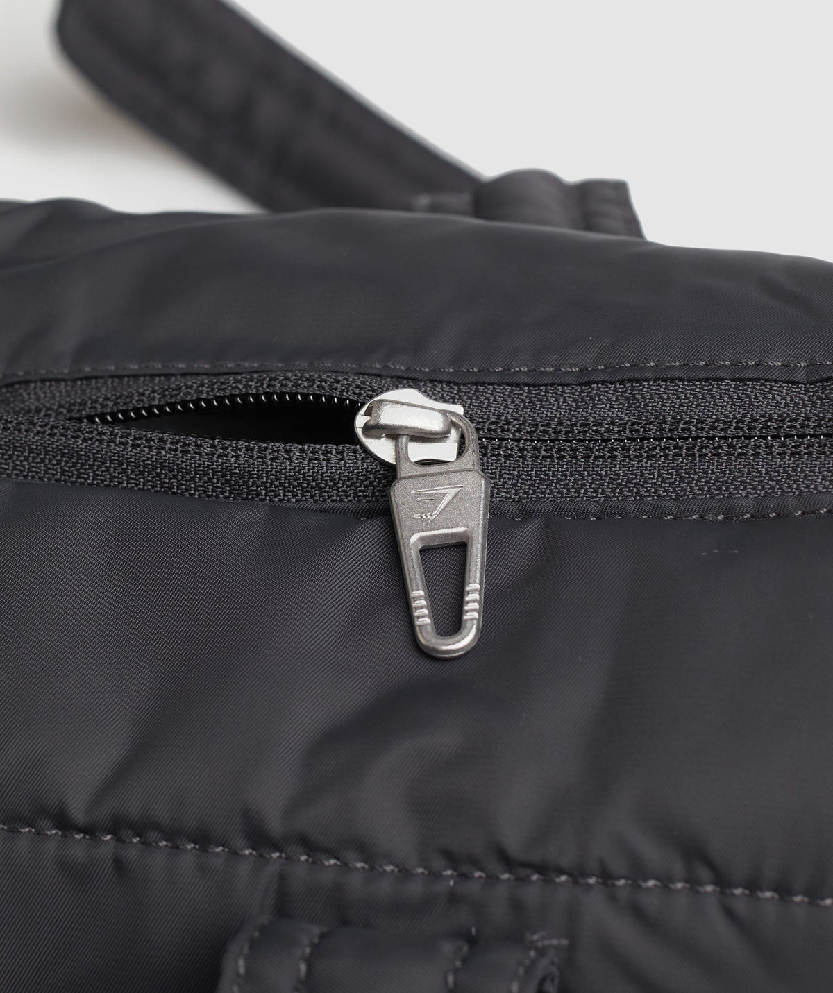 gymshark-premium-lifestyle-mini-barrel-bag-onyx-grey-ss23