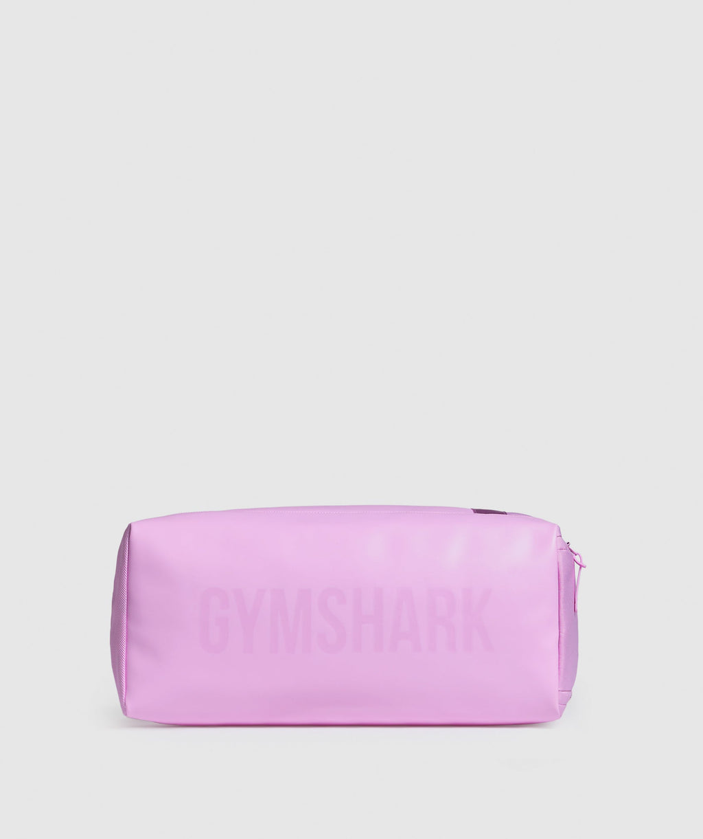 gymshark-everyday-holdall-small-sour-pink-ss25