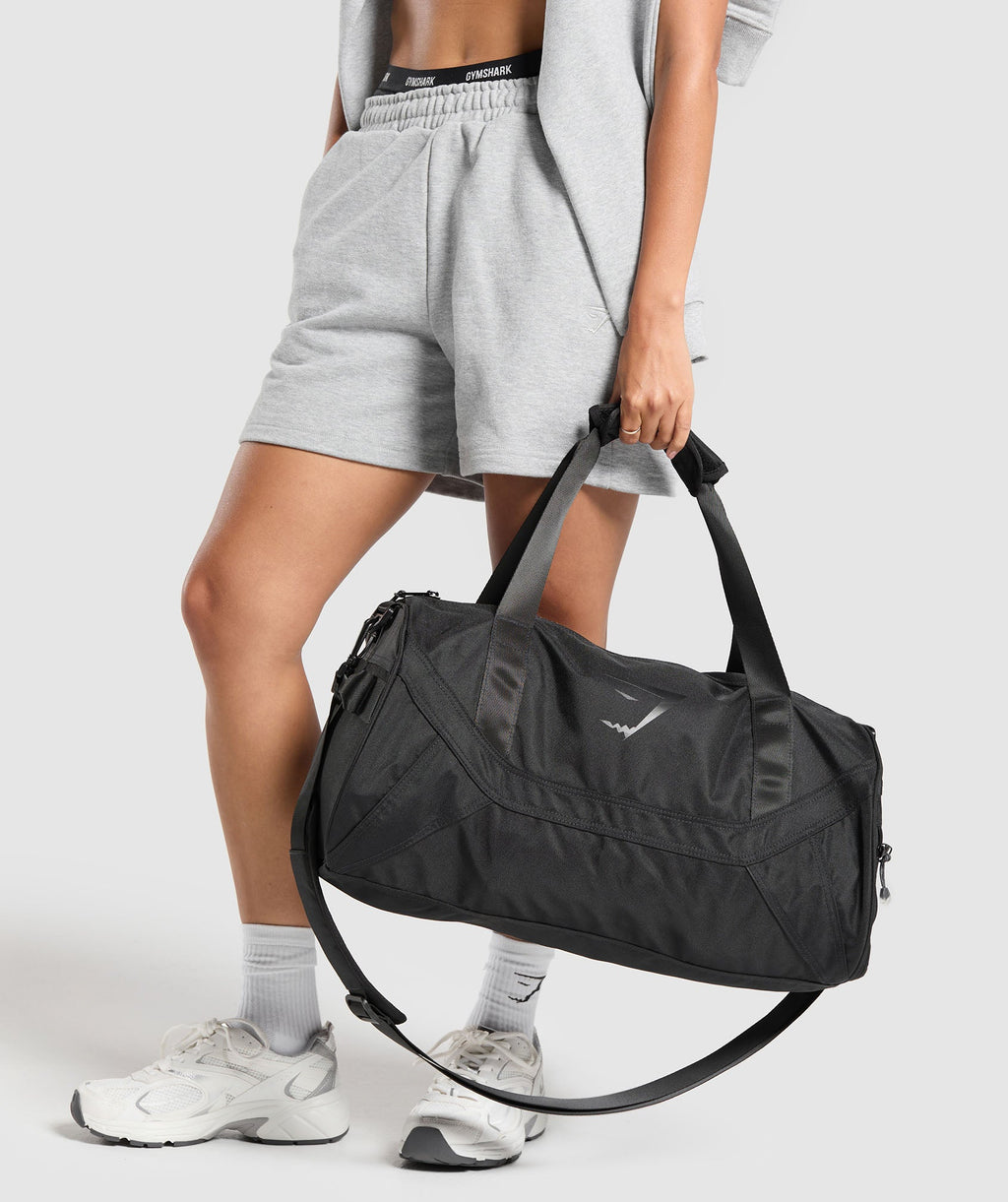gymshark-sharkhead-holdall-black-ss24