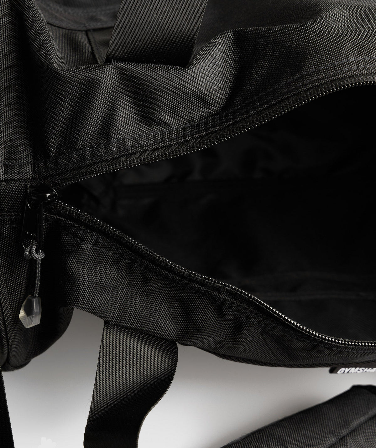 gymshark-sharkhead-holdall-black-ss24