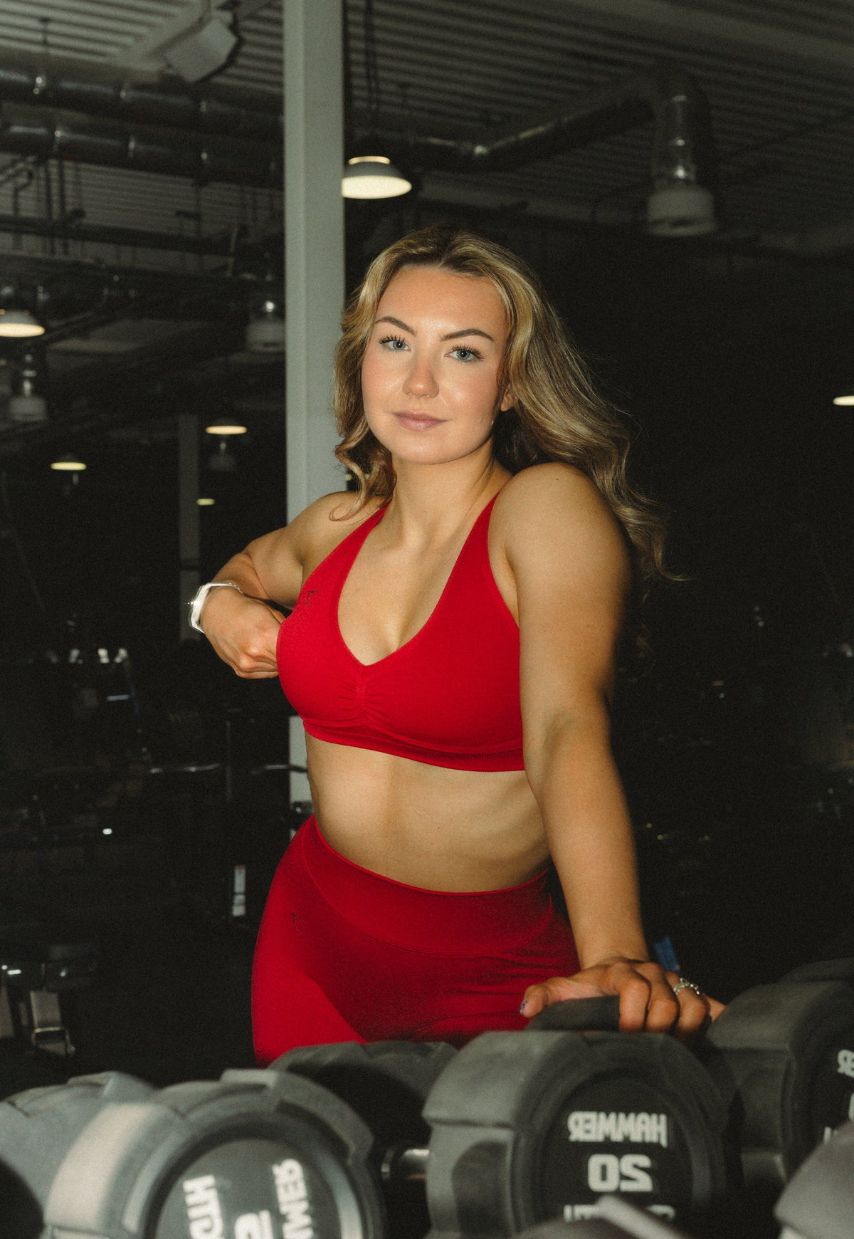 gymshark-lift-seamless-sports-bra-sports-bras-red-ss26