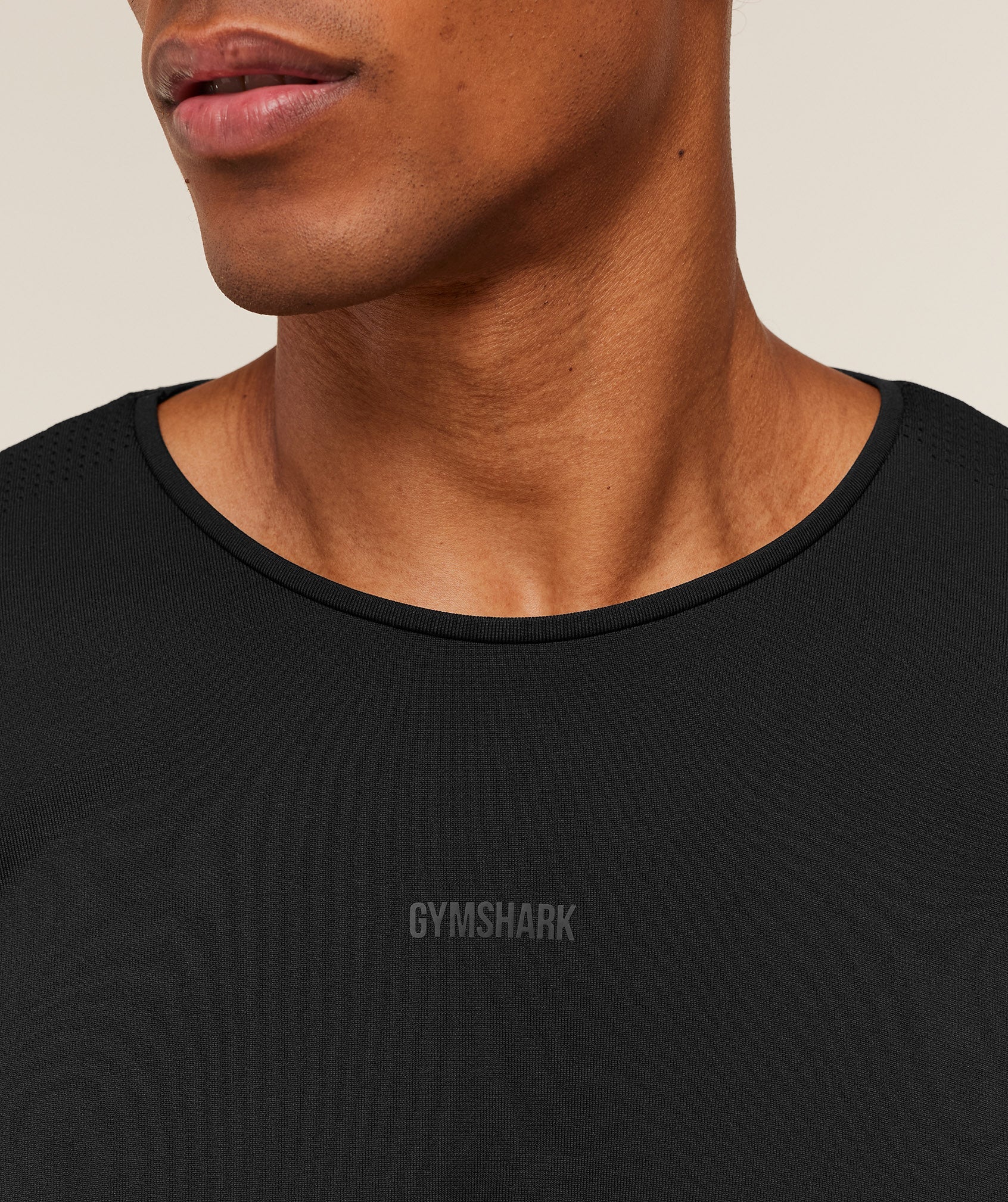 gymshark-distance-seamless-t-shirt-ss-tops