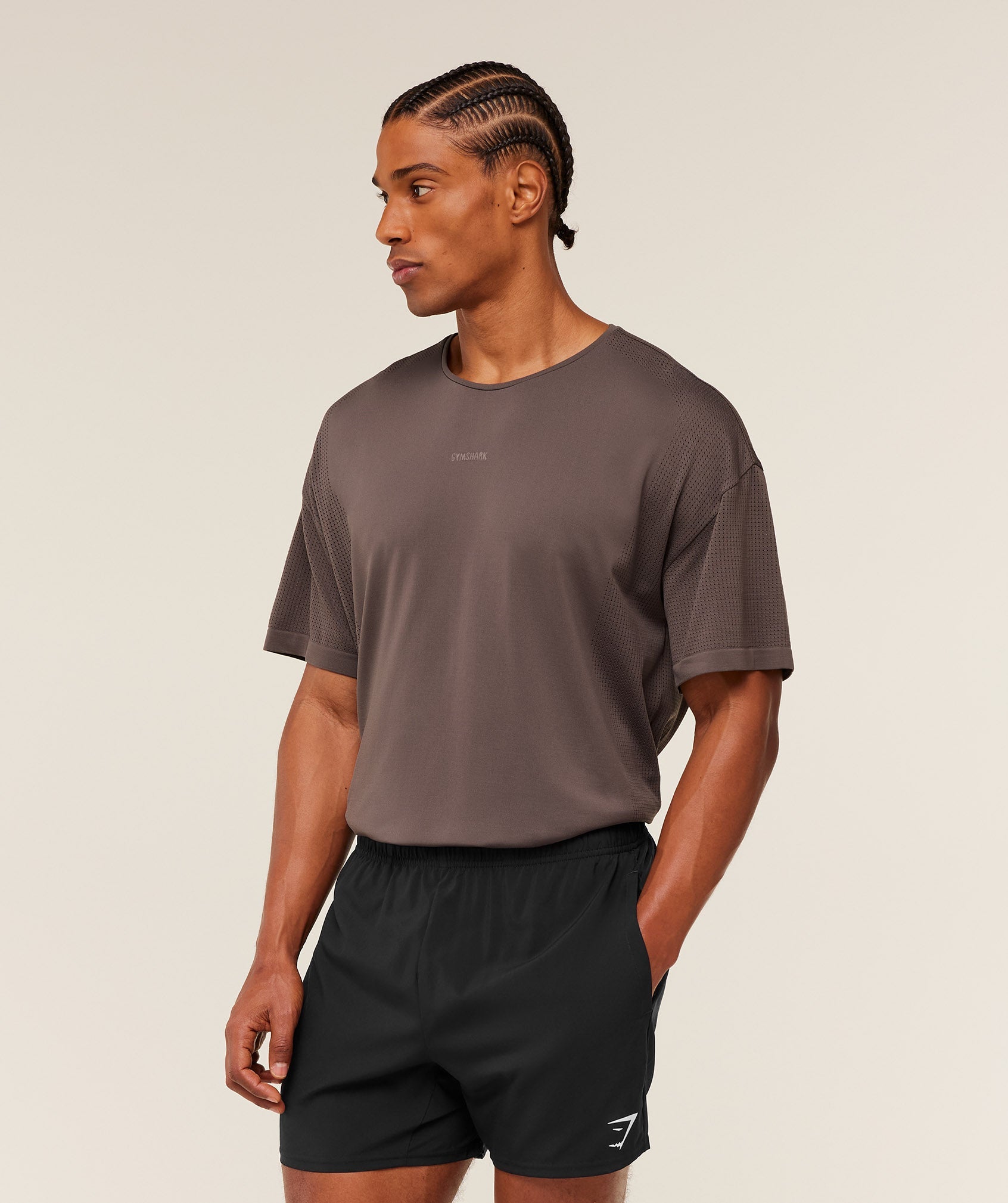 gymshark-distance-seamless-t-shirt-ss-tops-brown-ss26