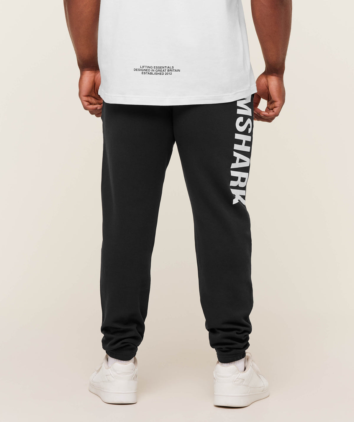 gymshark-impact-joggers-pants-black-ss24