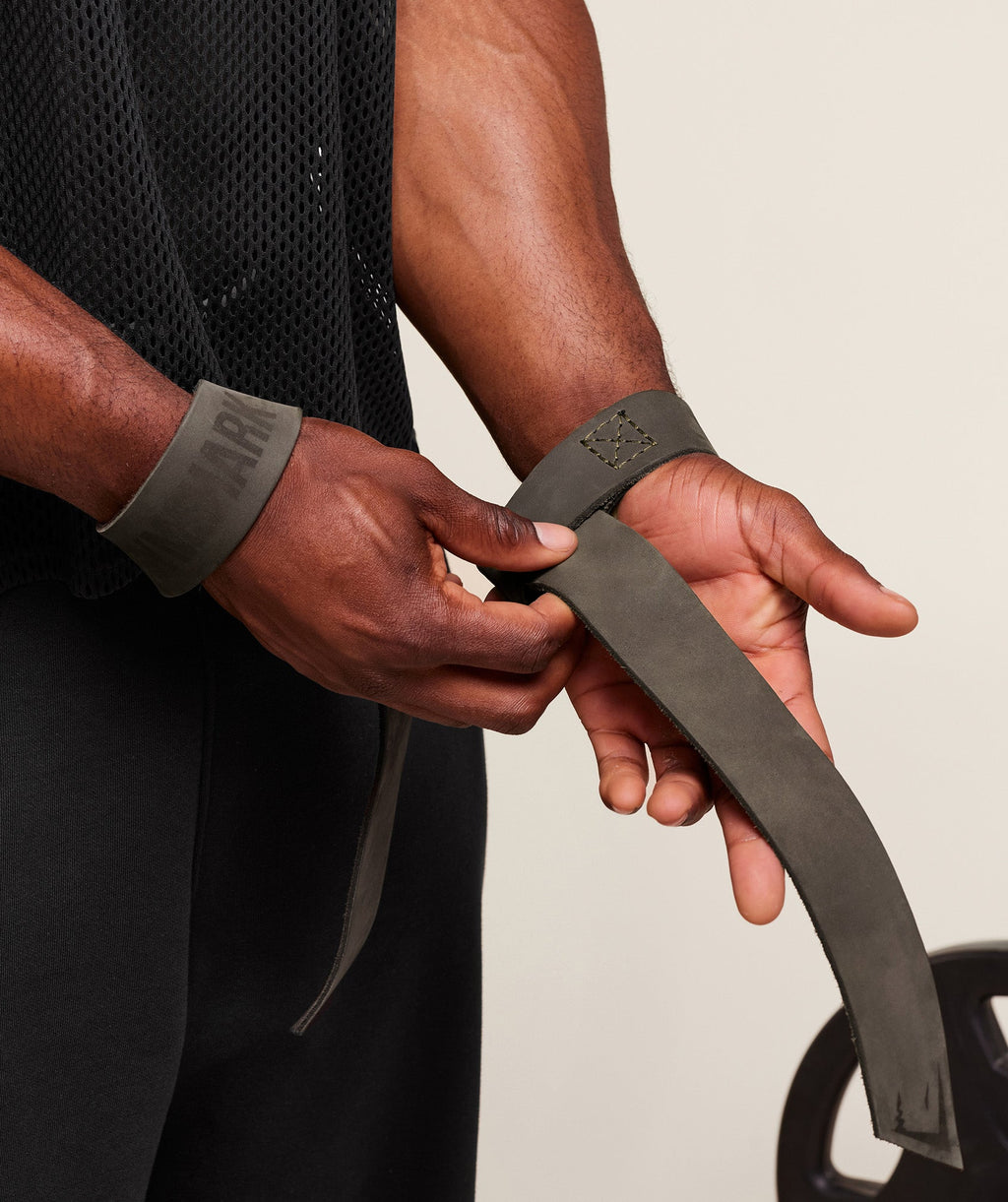 gymshark-leather-lifting-straps-camo-brown-ss25