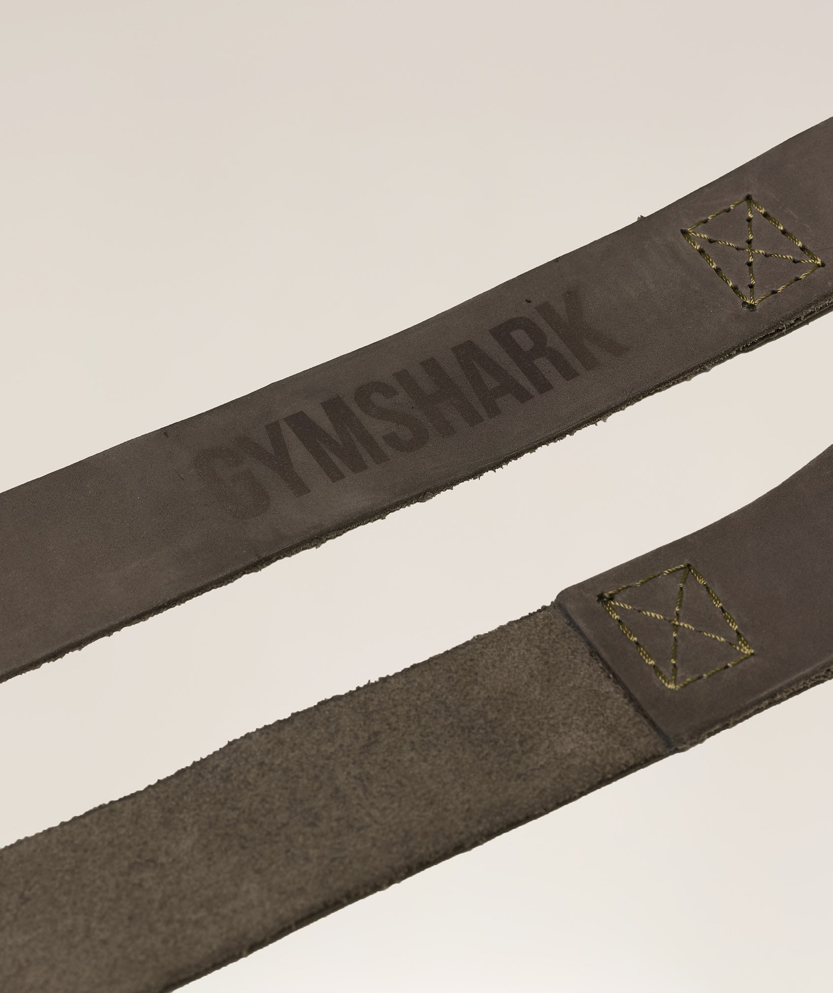 gymshark-leather-lifting-straps-camo-brown-ss25