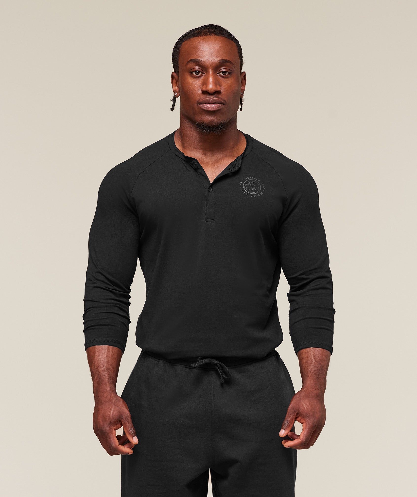 gymshark-legacy-henley-black-aw23