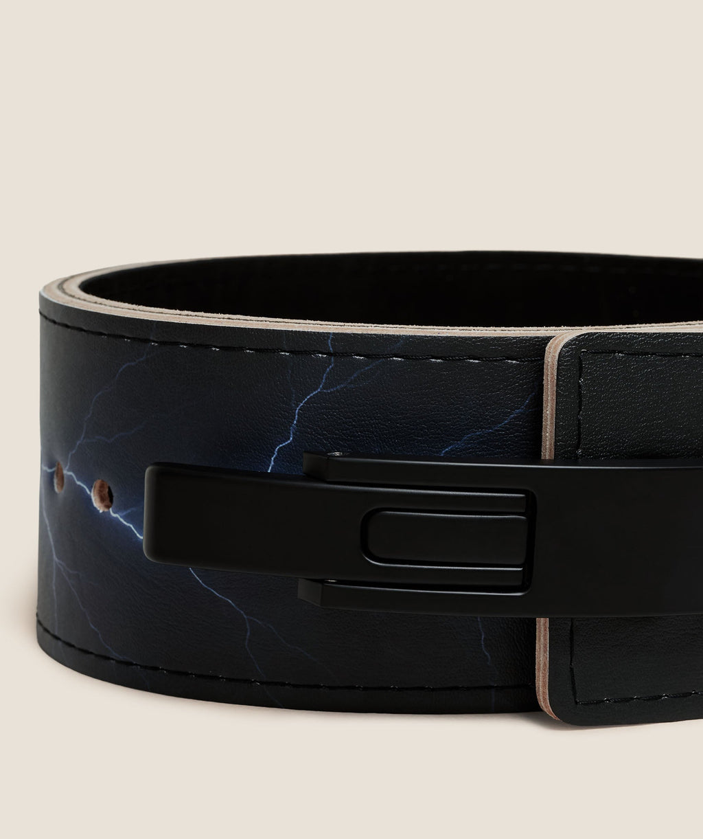 gymshark-lightning-graphic-lever-belt-equipment