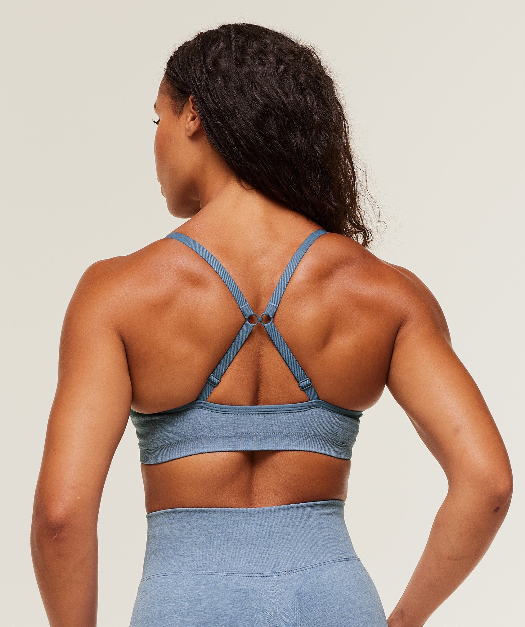 gymshark-lift-seamless-sports-bra-sports-bras-blue-aw25