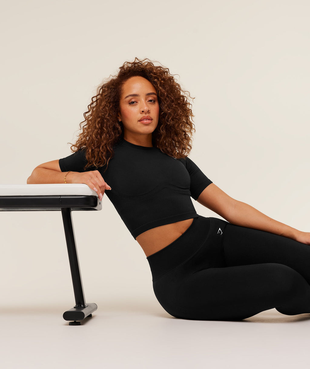 gymshark-lift-seamless-short-sleeve-top-ss-tops-black-ss26