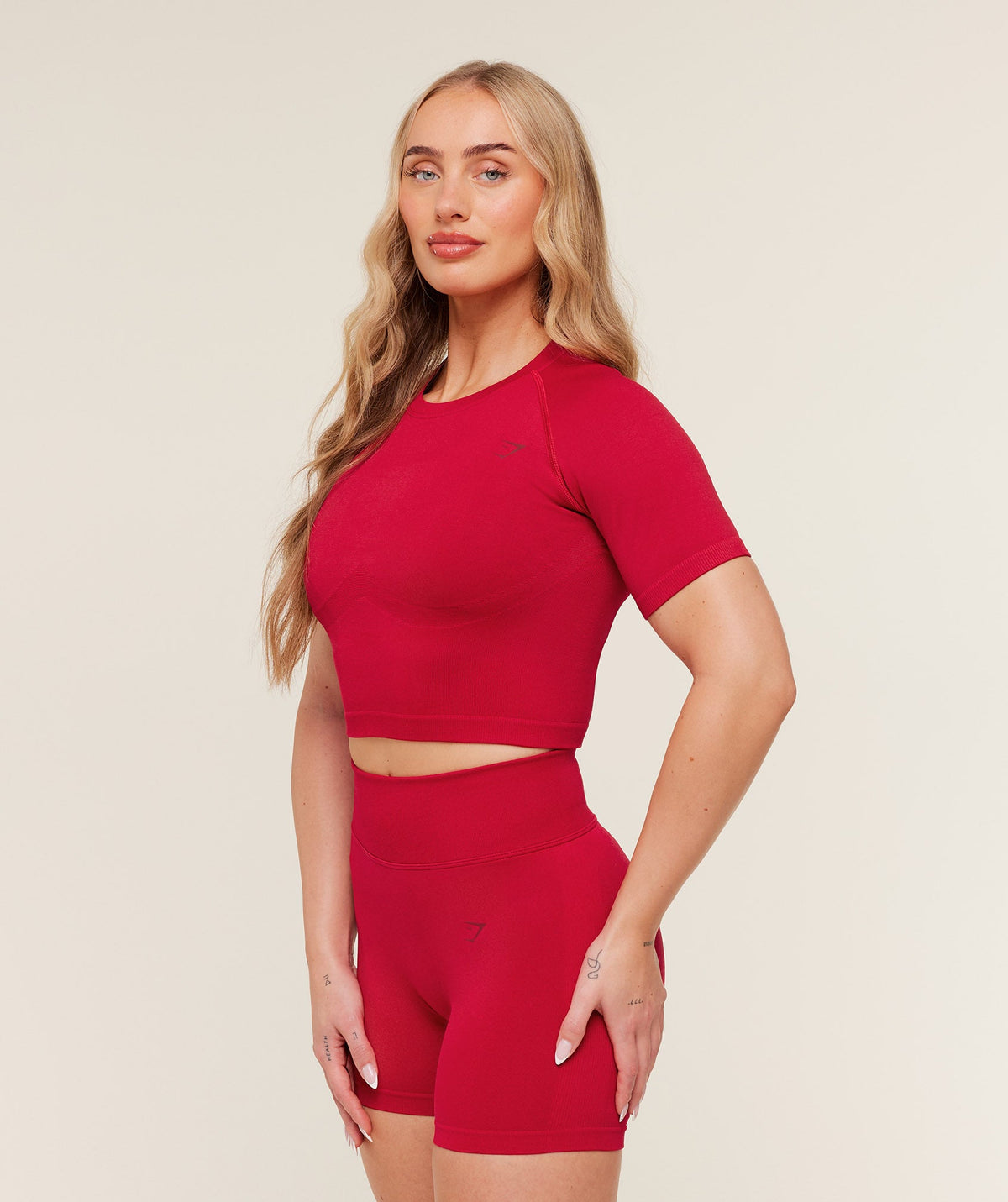 gymshark-lift-seamless-short-sleeve-top-ss-tops-red-ss26