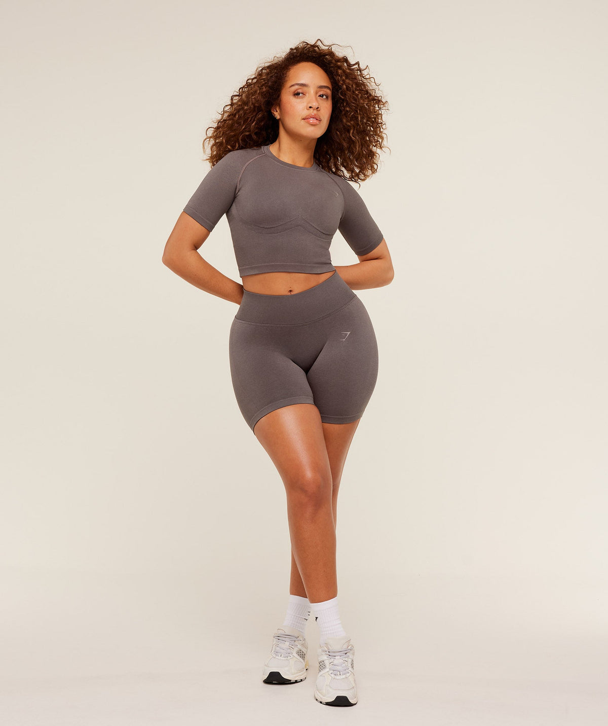 gymshark-lift-seamless-shorts-shorts-brown-ss26