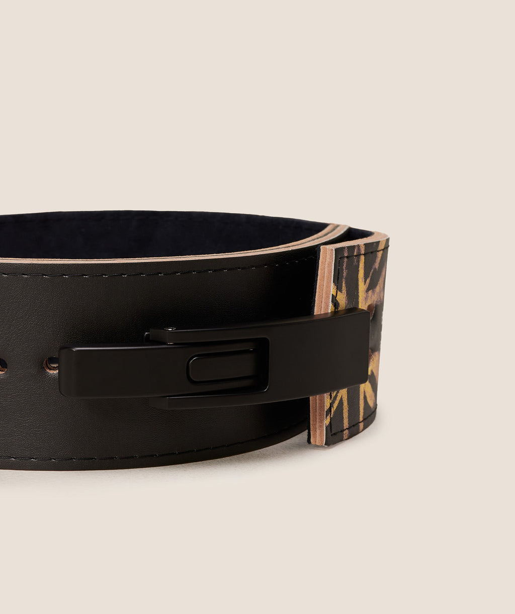 gymshark-graphic-lever-lifting-belt-equipment-black-aw25